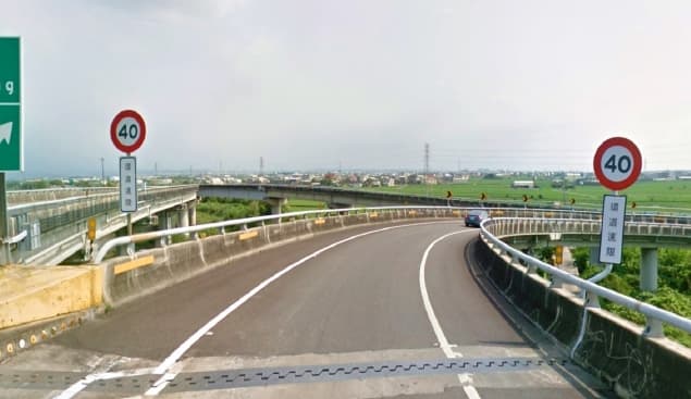 環道設置「環道限速」標誌。(高公局提供)