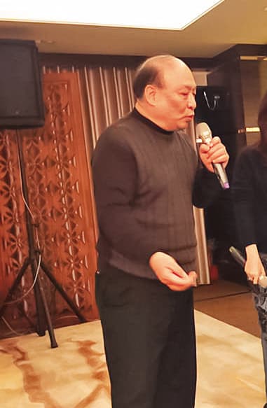 朱亞虎深受沈慶京重用並出任鼎越開發董事長,但他強調,自己是人頭,一切要沈慶京簽名才算數。(翻攝李天鐸軍事論壇臉書)