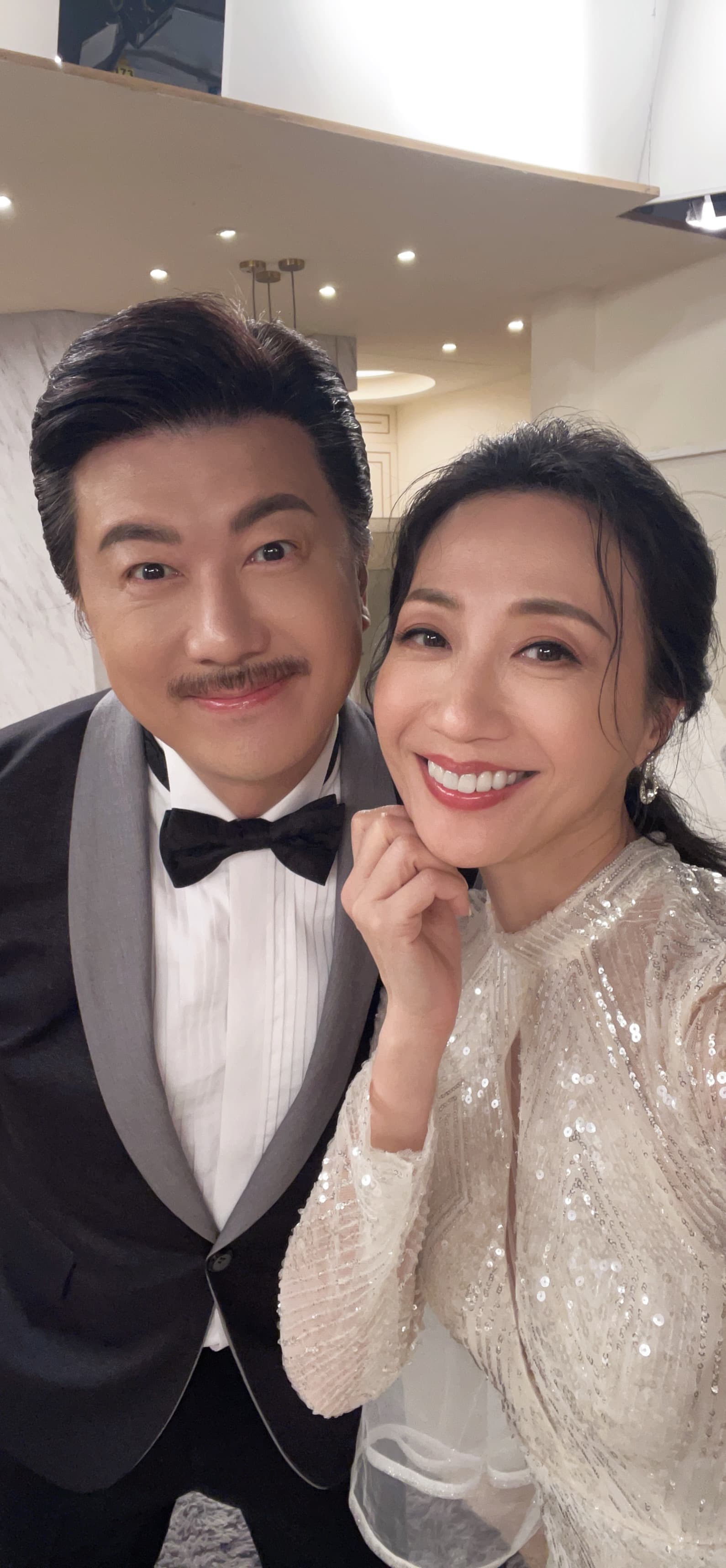 潘奕如和吳皓昇拍攝以來已經建立默契。(民視提供)