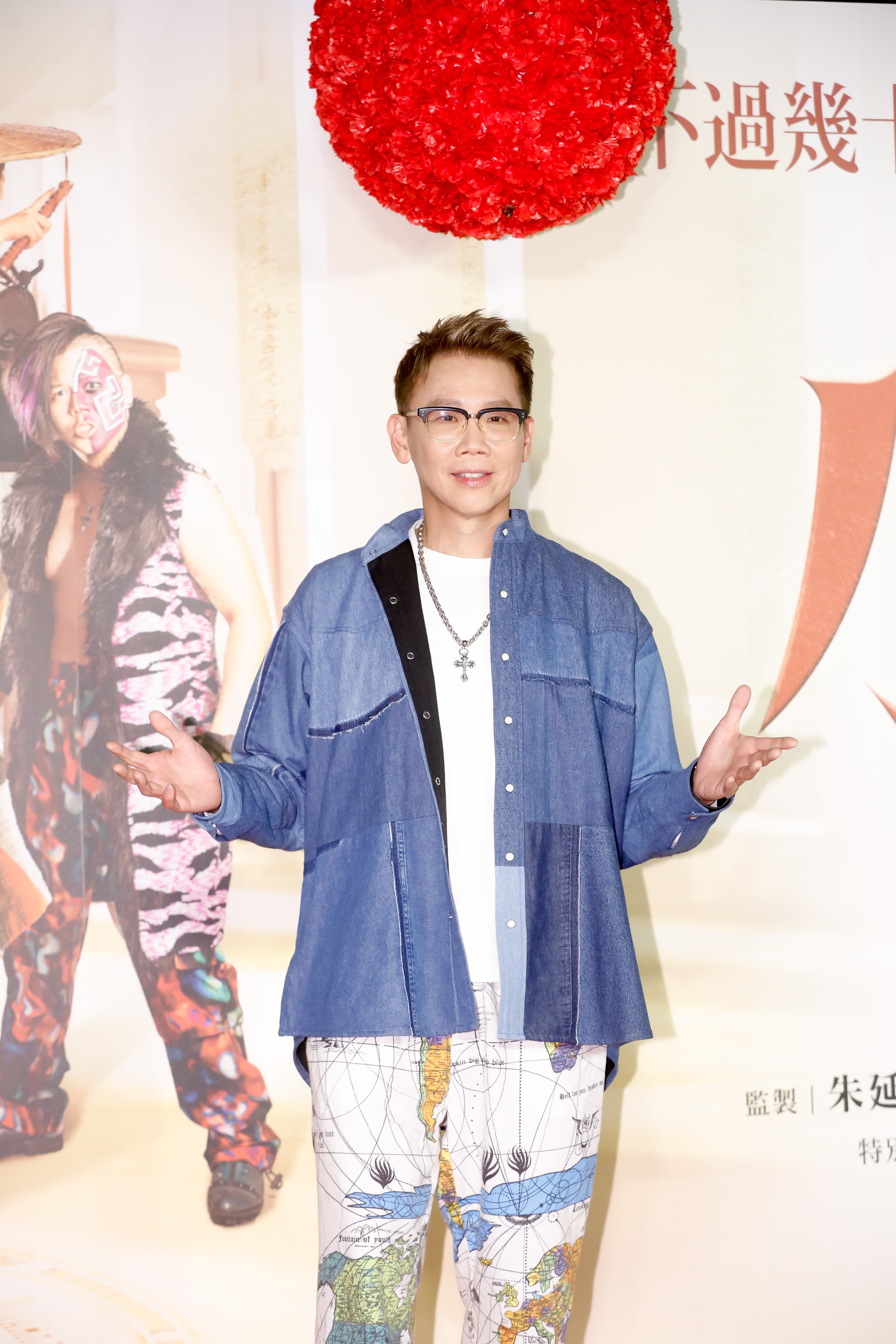 陶喆重新翻唱父親陶大偉38年前為舊版〈好小子〉所唱的主題曲,不僅有父子傳承意味,也想為離世10年的父親做點事。