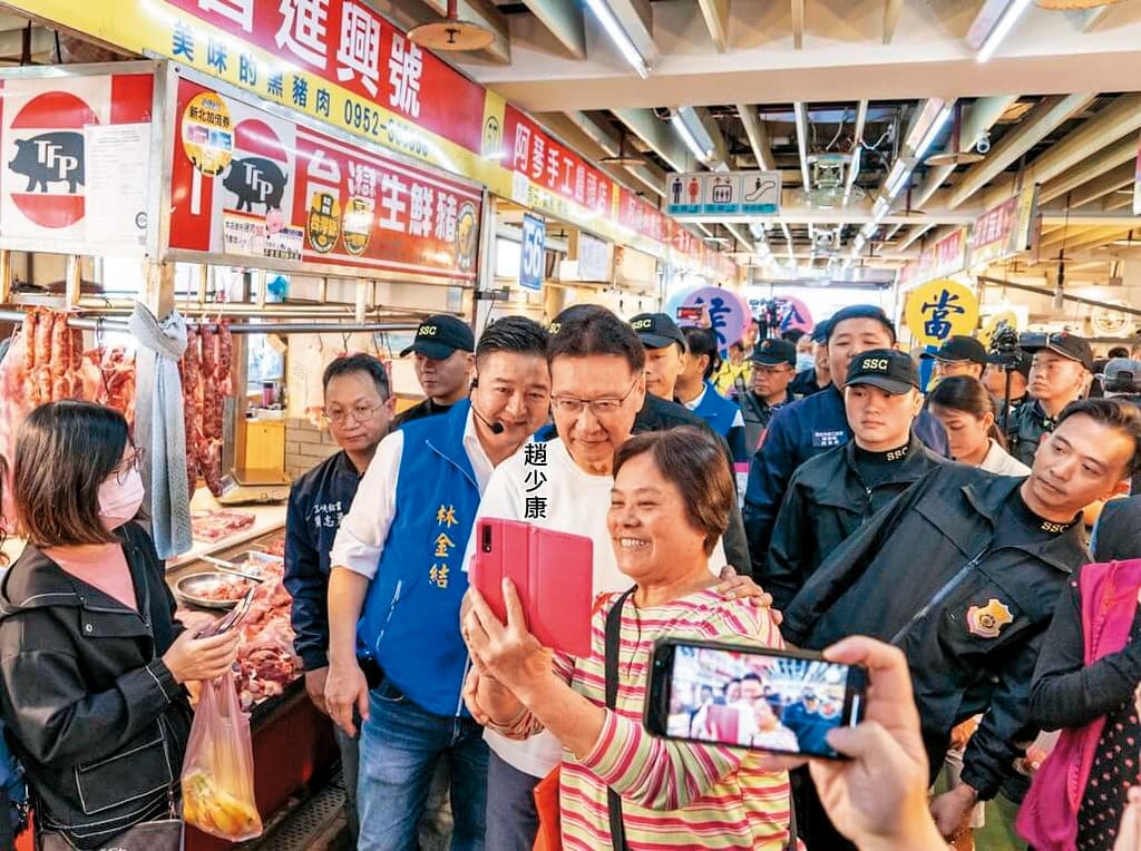 與侯友宜分進合擊,最後1個月的北部選戰,由趙少康主責防守及拉抬藍軍士氣。(林金結服務處提供)