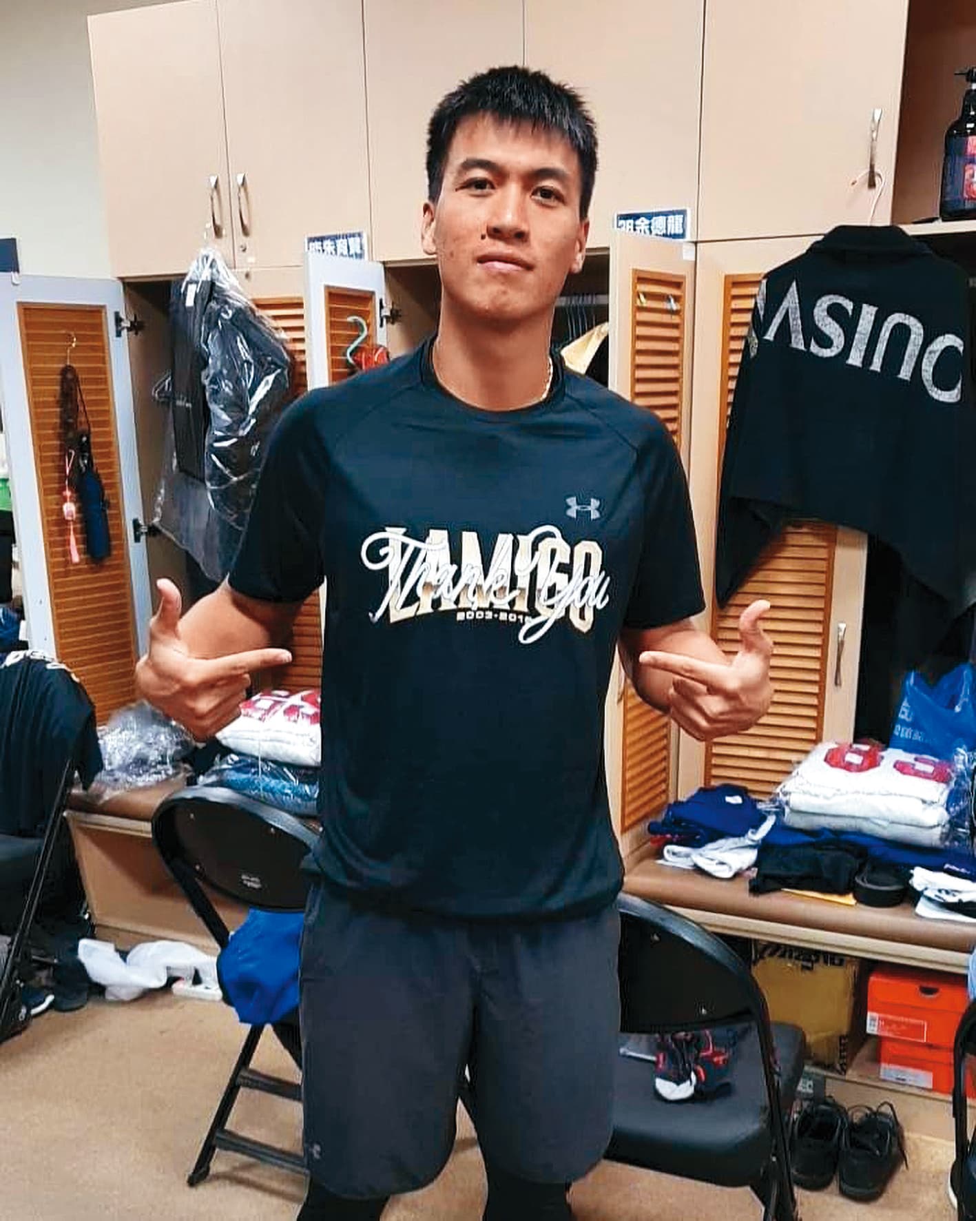 林立初登場中職球賽,第一球就揮出全壘打,一鳴驚人創下本土第二人有此成就。(翻攝自林立IG)