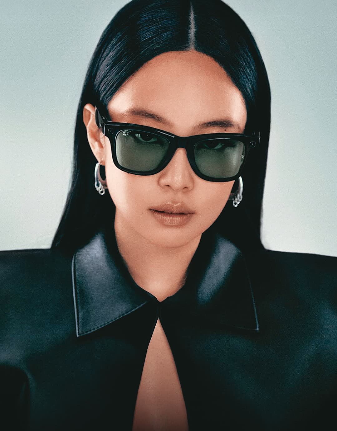 「帶貨王」Jennie用什麼紅什麼,這支Ray-Ban Meta Wayfarer有望成為下一個人氣爆款。(翻攝自Ray-Ban IG)