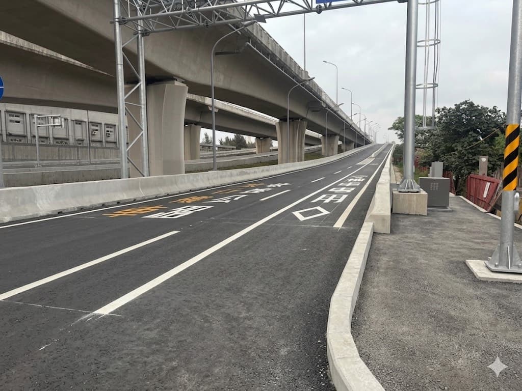 警方提醒通車初期預期車潮湧入,請駕駛人保持耐心。(警方提供)