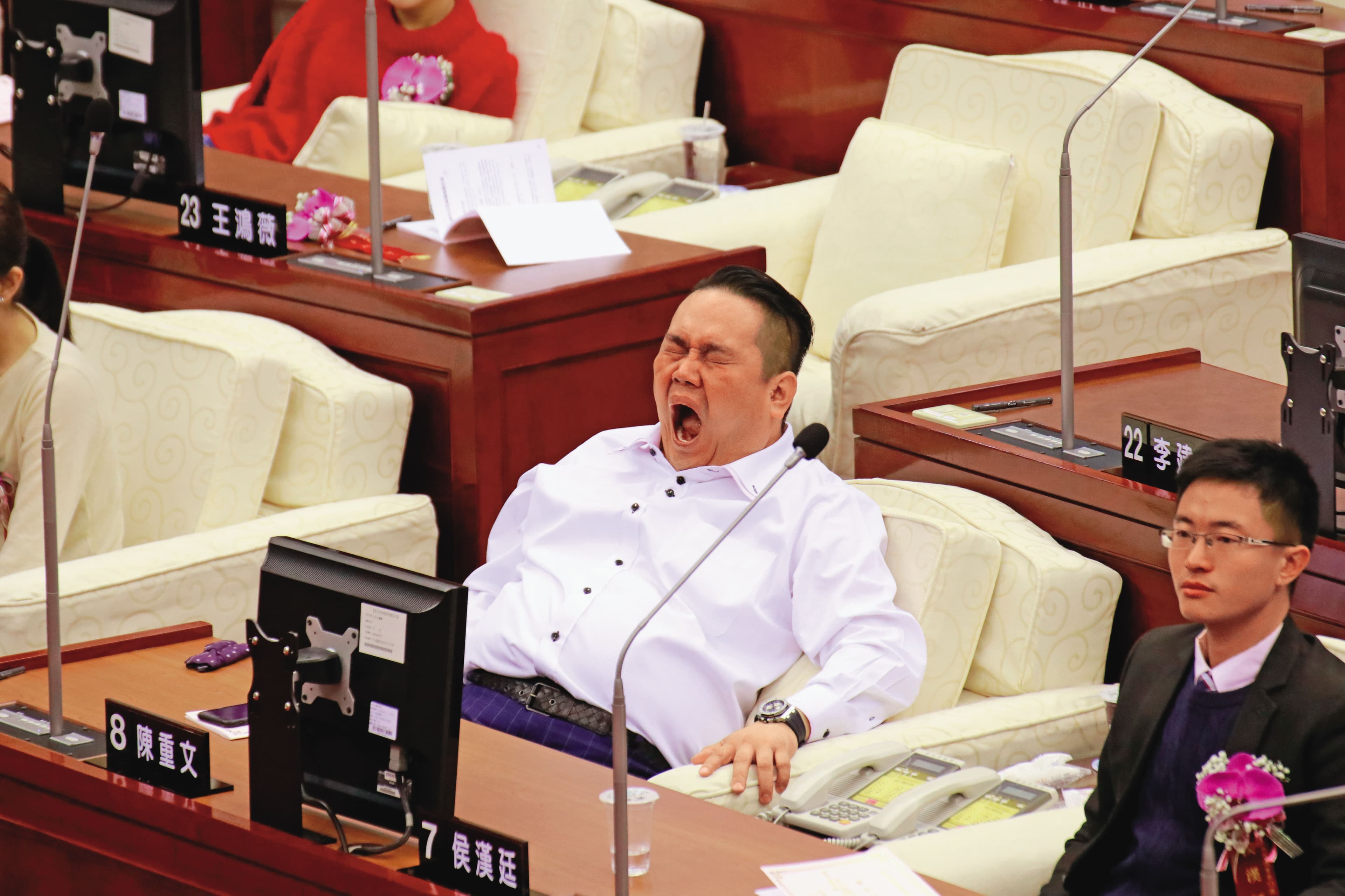 陳重文三連霸議員,被控涉嫌利用質詢及問政機會,施壓市府官員。