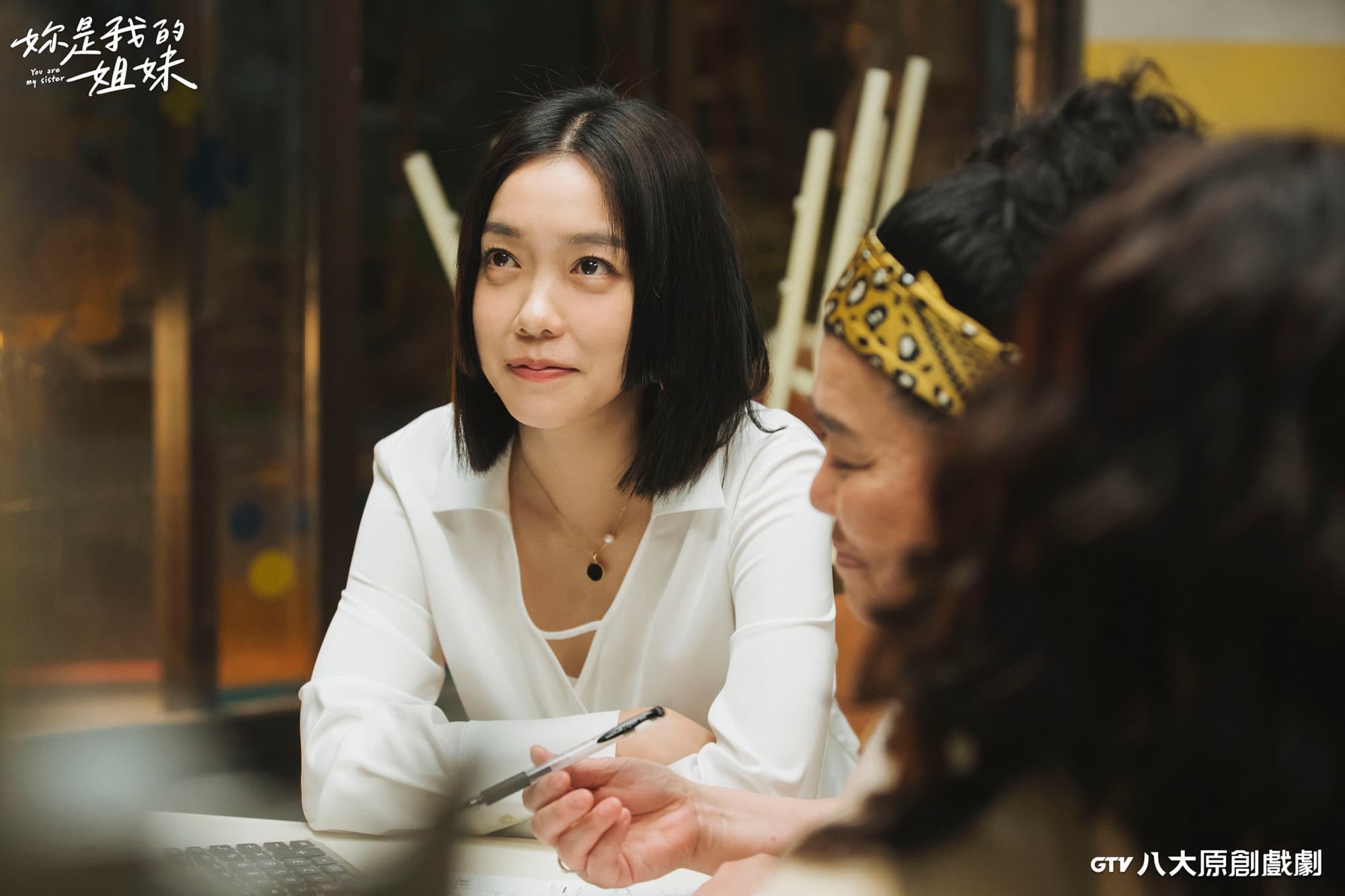 大霈和劇中角色一樣,都在職場發光。(八大提供)