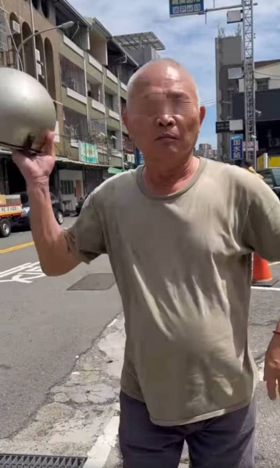 不理性民眾揚言要毆打志工。(罷團提供)