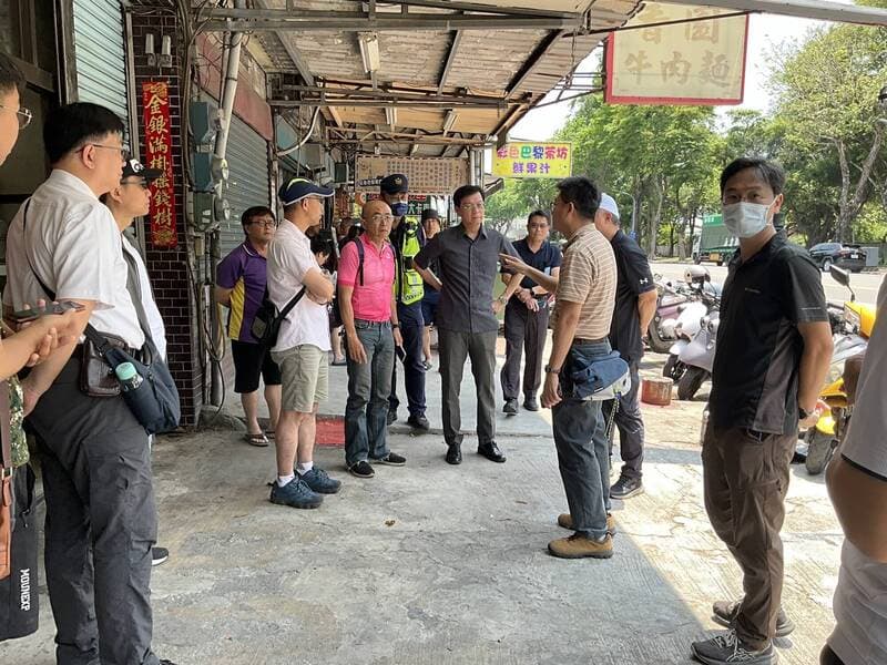 高雄市交通局、工務局、警察局等單位緊急會勘,並提出改善計畫,防止悲劇再發生。(警方提供)