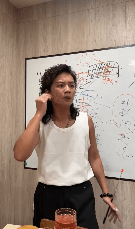 鄔馨茹回應玄濟宮拆除問題。(翻攝台東玄濟宮直播)