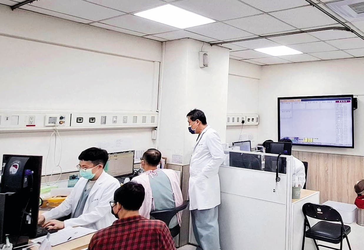 衛福部所屬部立醫院掌握全國逾7成民眾個資,現卻爆出院內系統恐有資安疑慮。(翻攝衛福部台北醫院臉書)