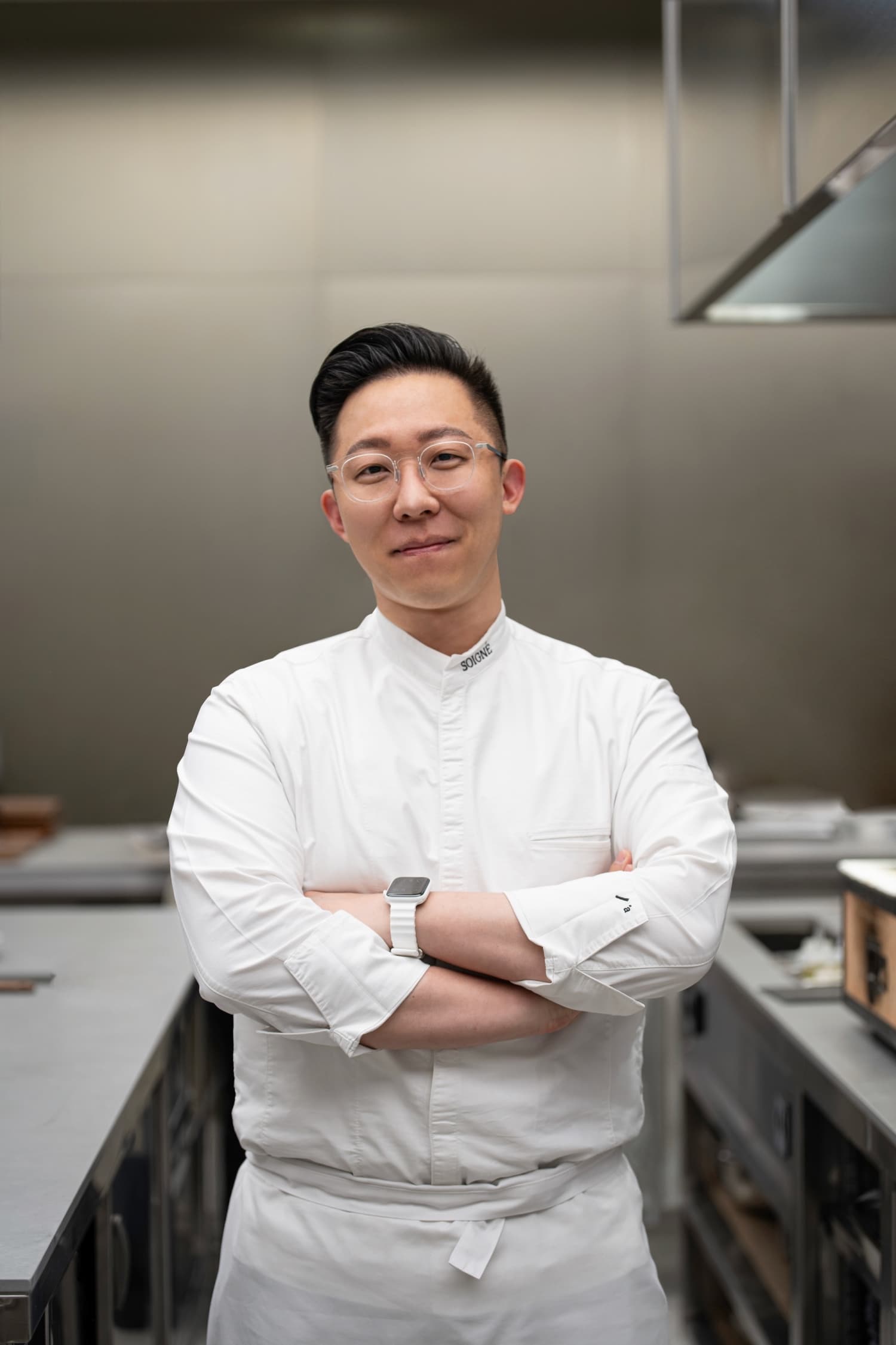 首爾米其林二星餐廳SOIGNÉ主廚Jun Lee,近年經常來台獻藝。(AKIN君尹提供)