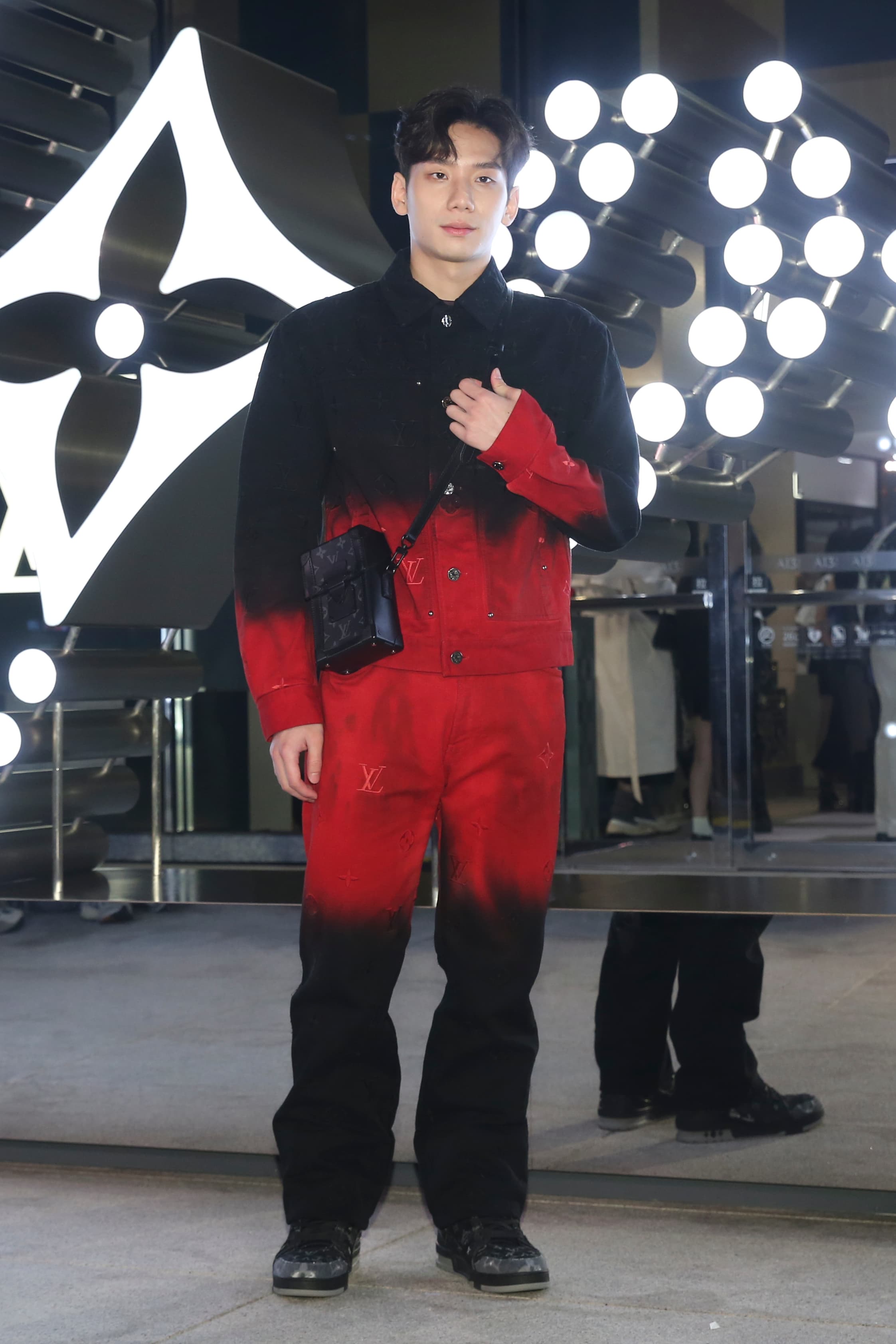 王冠閎透露自己平時都是穿運動服,出席時尚活動是期待、興奮、有一點緊張。