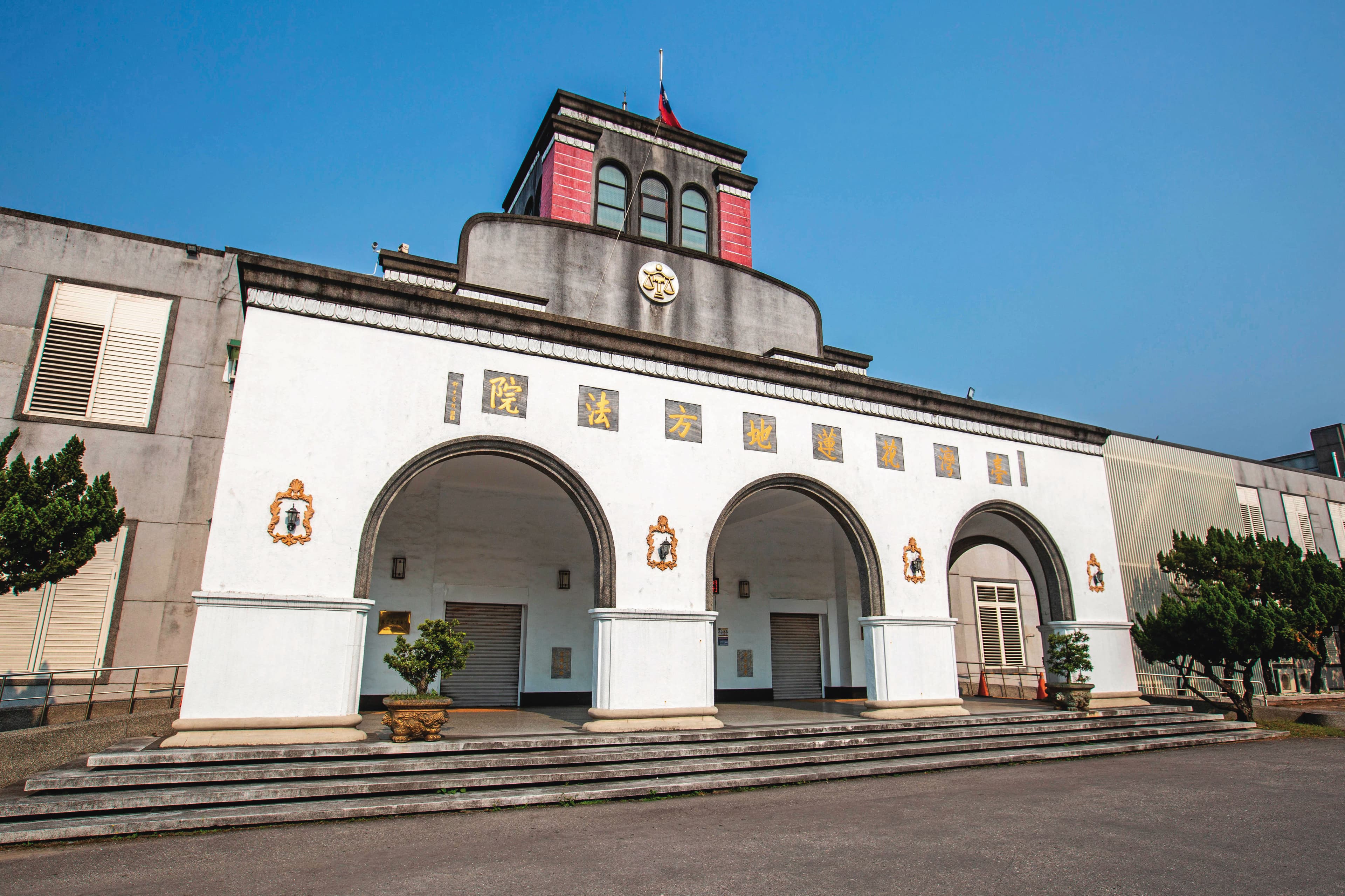 花蓮地方法院(圖)3月判Kolas不法侵害配偶權,且情節重大,判賠75萬元。