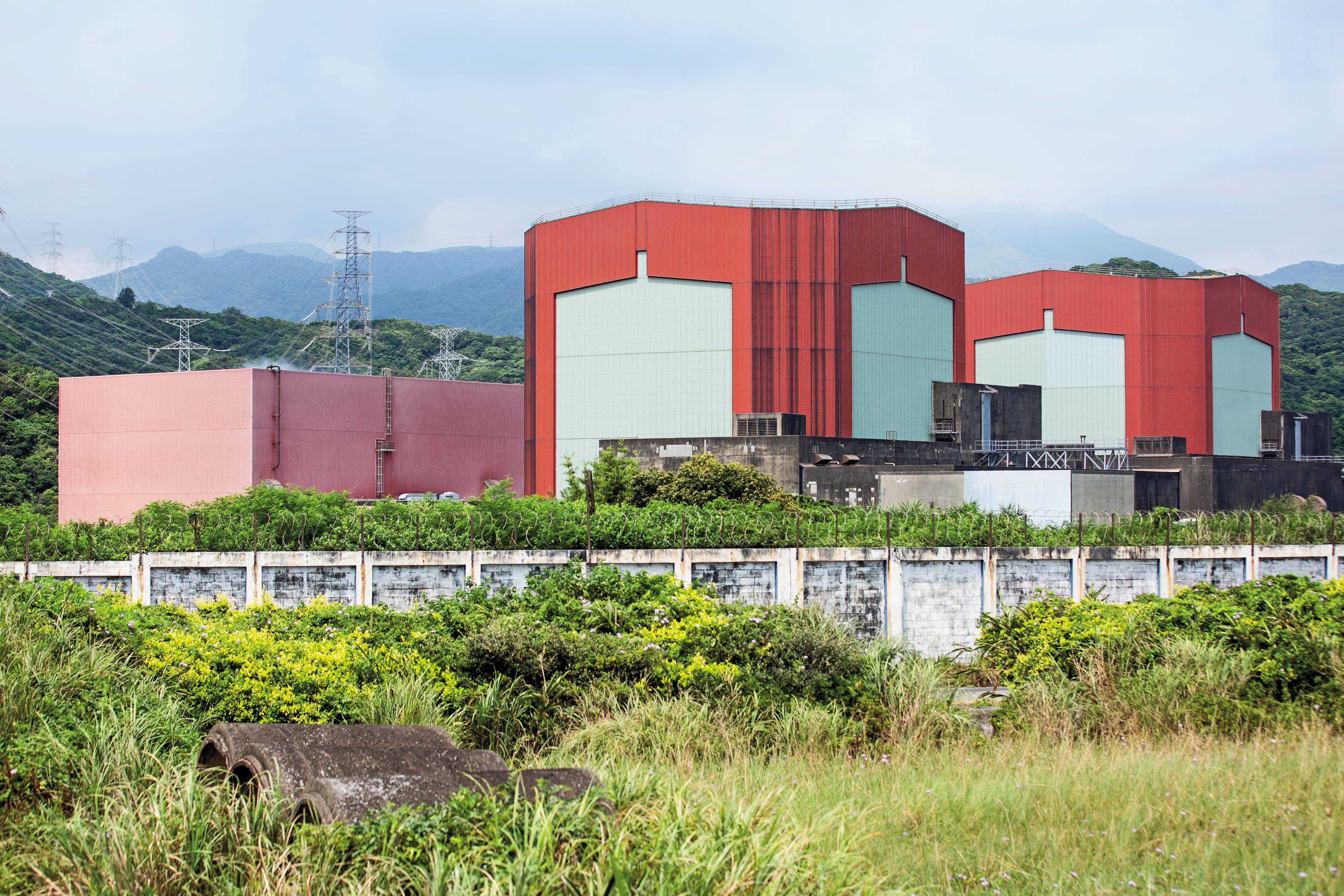 賴清德核電重啟發言一出,府院後續補充強調核電重啟核安無虞、核廢有解、社會共識等3大前提缺一不可。圖為核二廠。
