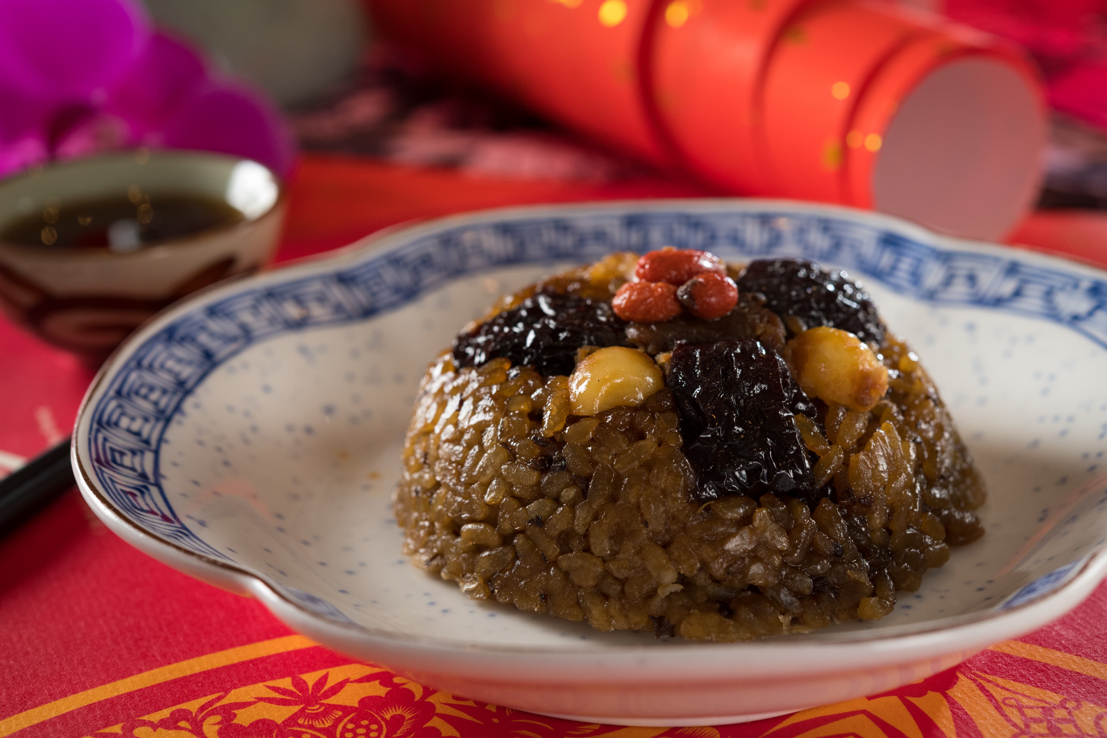 「酒香八寶飯」是經過中國點心大師葛賢萼改良的版本，非常好吃。