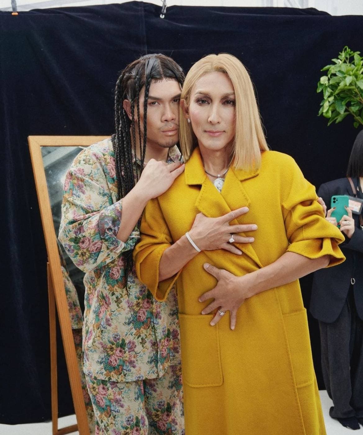 潘若迪cosplay天后席琳狄翁(Celine Dion),相似度之高令人驚艷。(翻攝自莫莉IG)