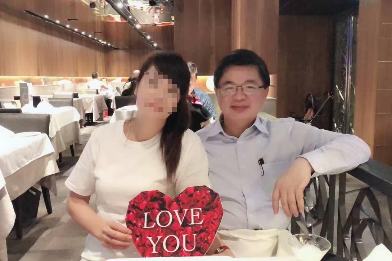 李孟諺與張姓女子親密合照。(翻攝自PTT)