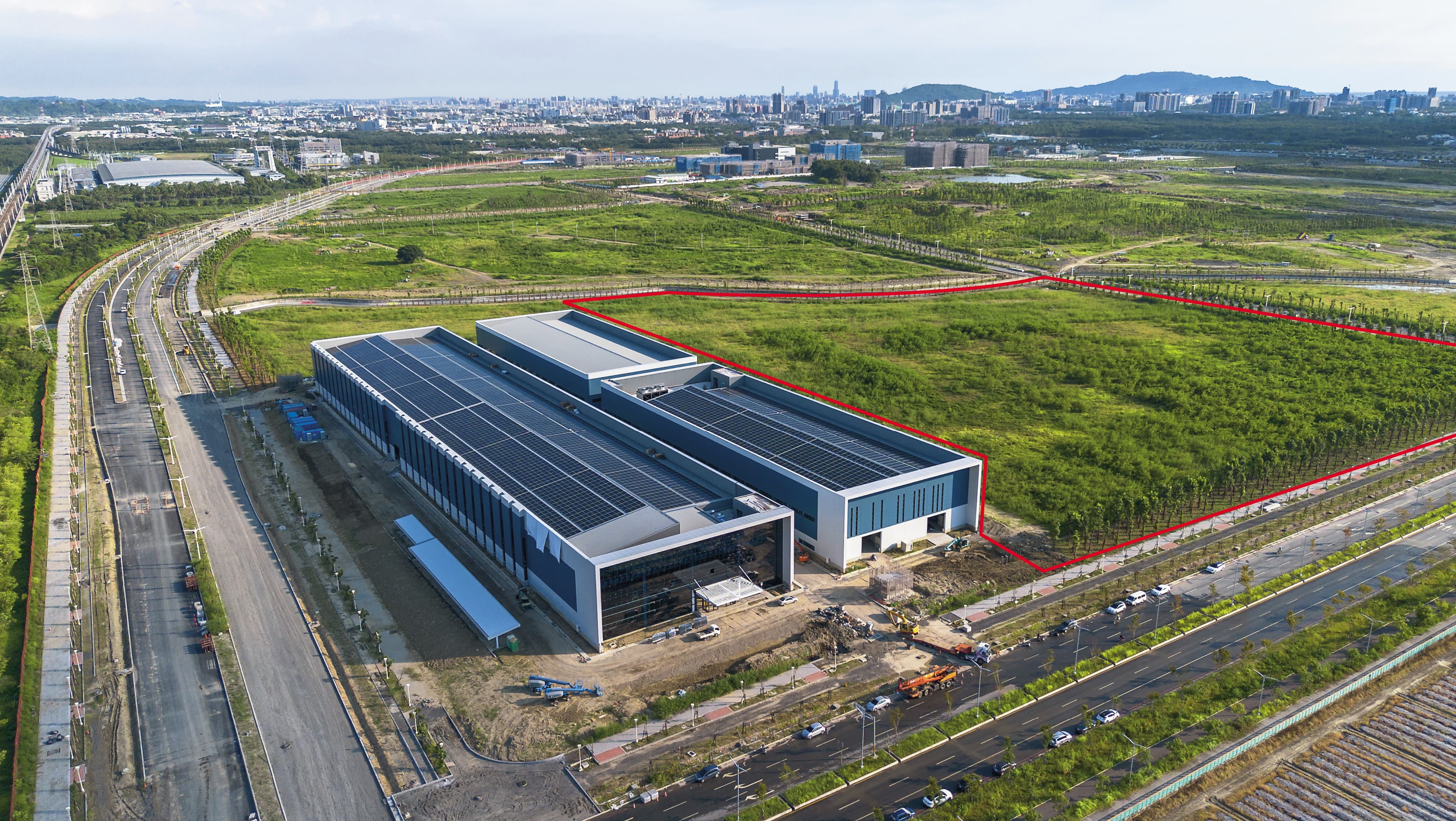 鴻海新投資案座落於高雄橋頭,預計生產電動乘用車涵蓋所有家用車款。