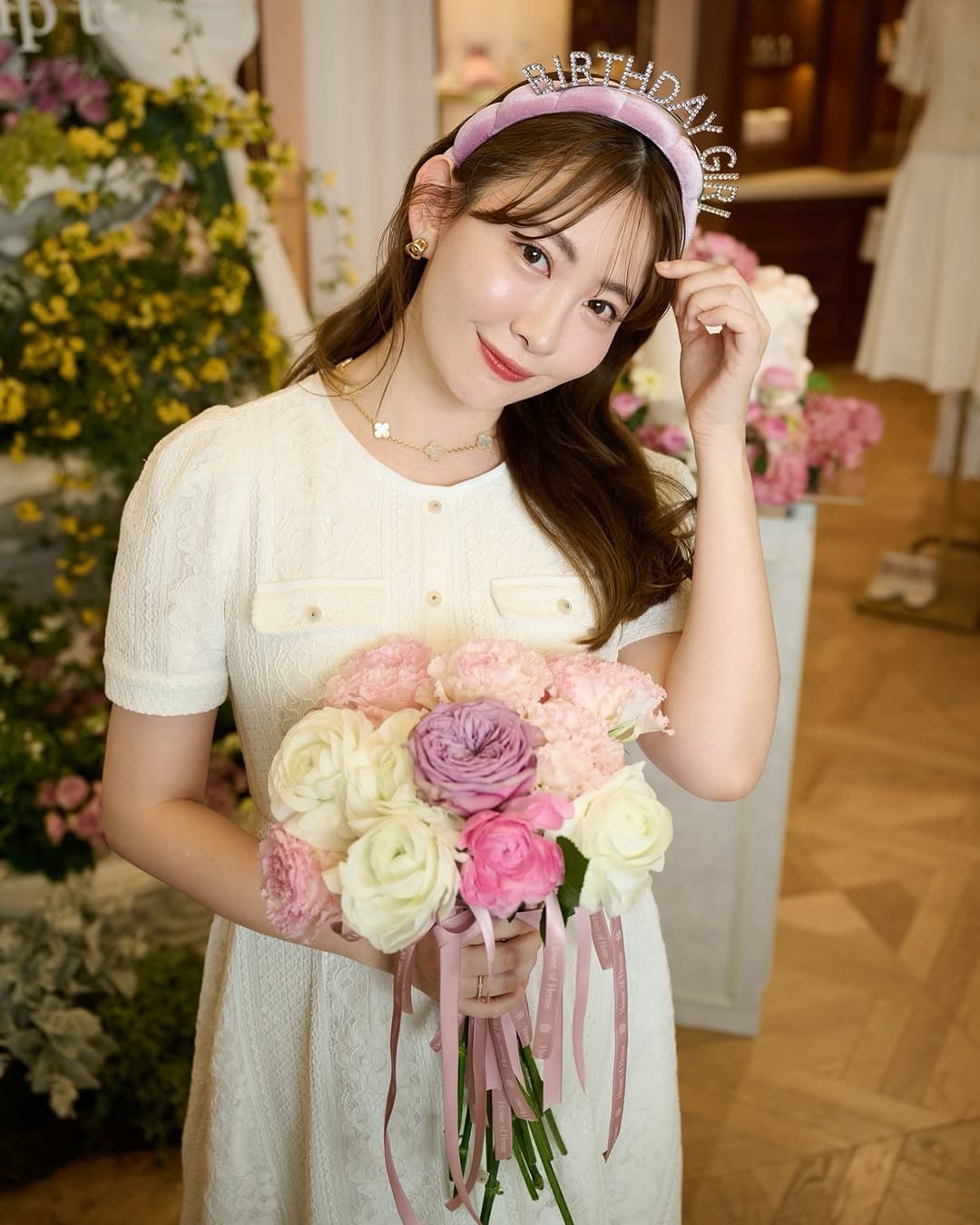 日本前國民女團AKB48成員小嶋陽菜,擁有甜美外型與火辣身材。(翻攝自小嶋陽菜IG)