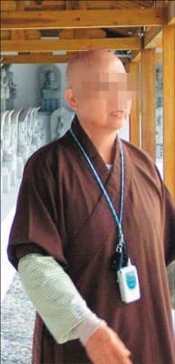 釋性良法師(圖)收養5名女兒,卻遭么女夥同男友冷血殺害。(翻攝畫面)