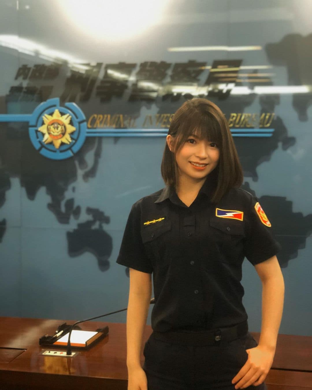 「警界鄧紫棋」許于婕受邀拍攝防範交友詐騙宣導影片,成功引起討論。(翻攝自許于婕IG)