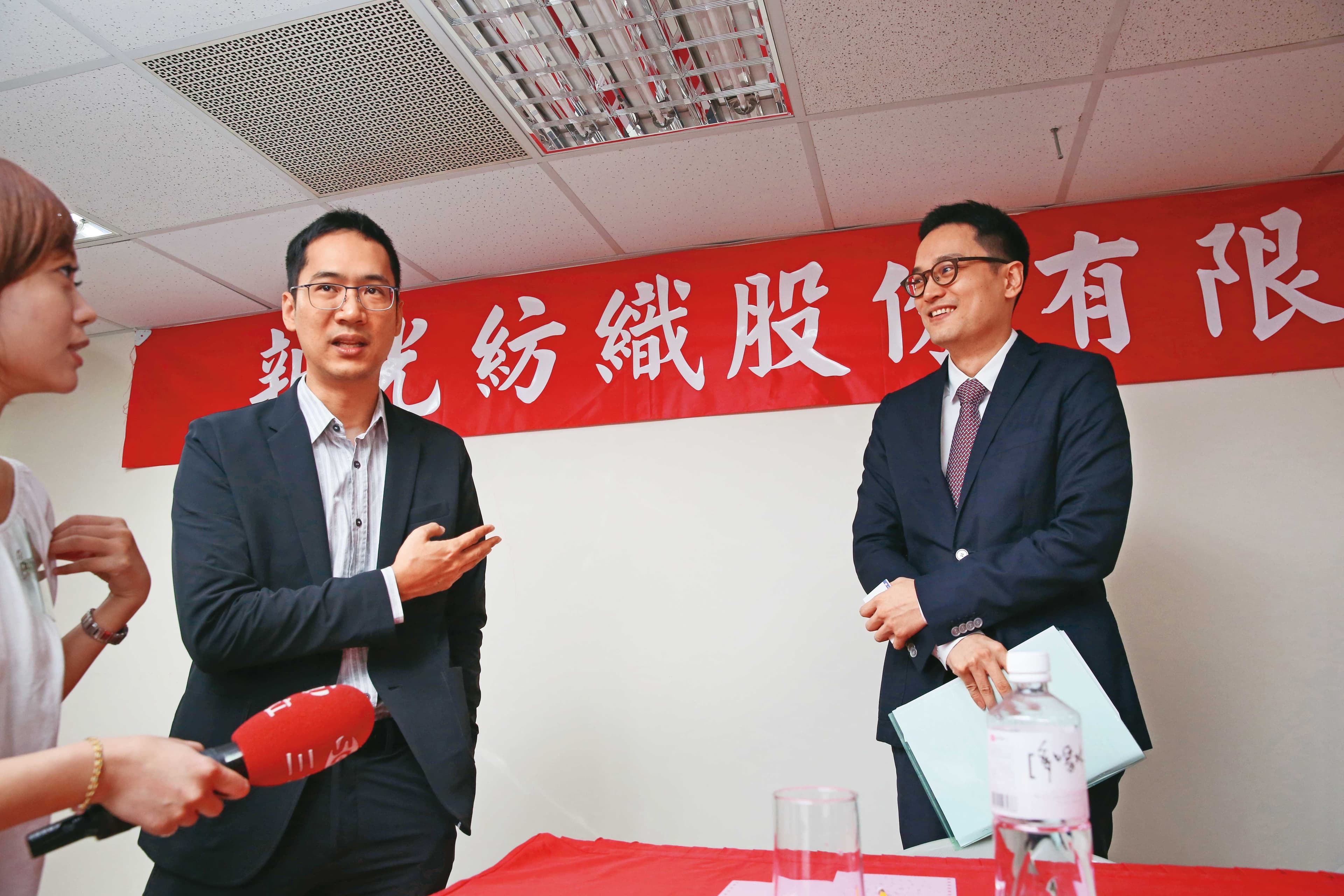 吳東賢家族在新光三越有2席董事,成吳東亮、吳昕陽積極拉攏的關鍵對象之一。