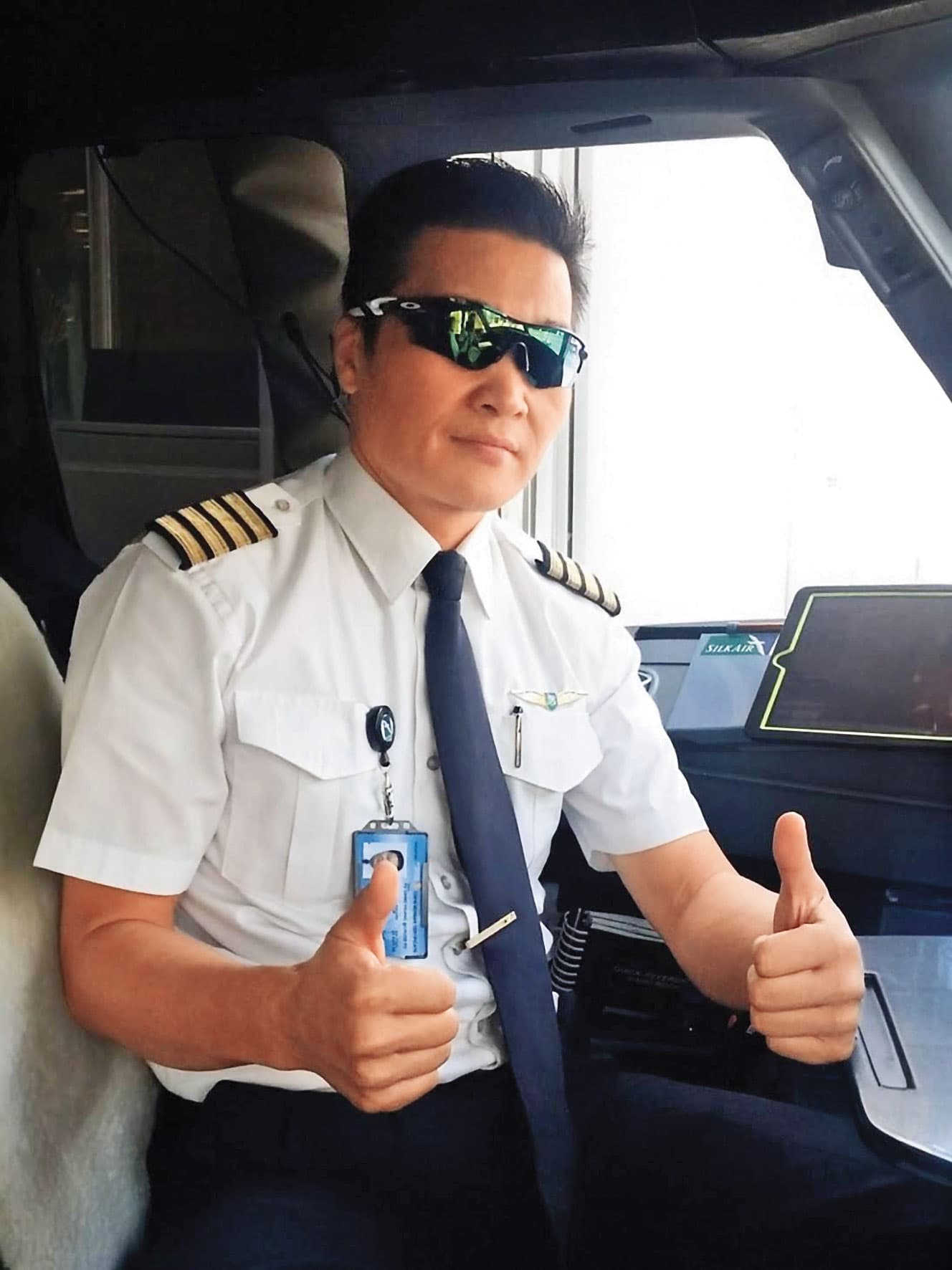 飛行生涯28年、現於新加坡工作的機師Cruise Fu。(Cruise Fu提供)