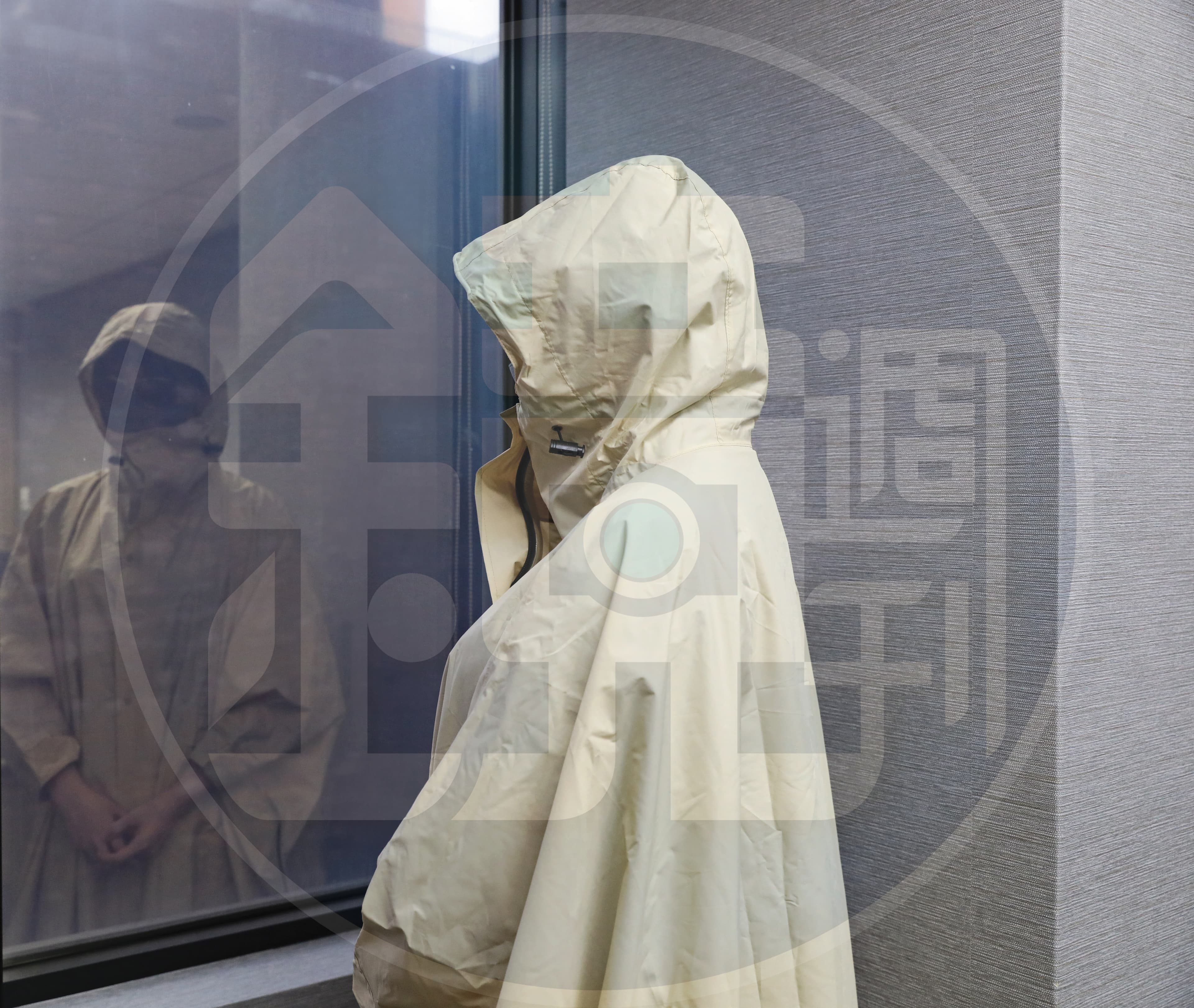 宋小姐接受本刊專訪,娓娓道來與王文洋交往過程,為避免身分洩露遭報復,全身包得密不通風。