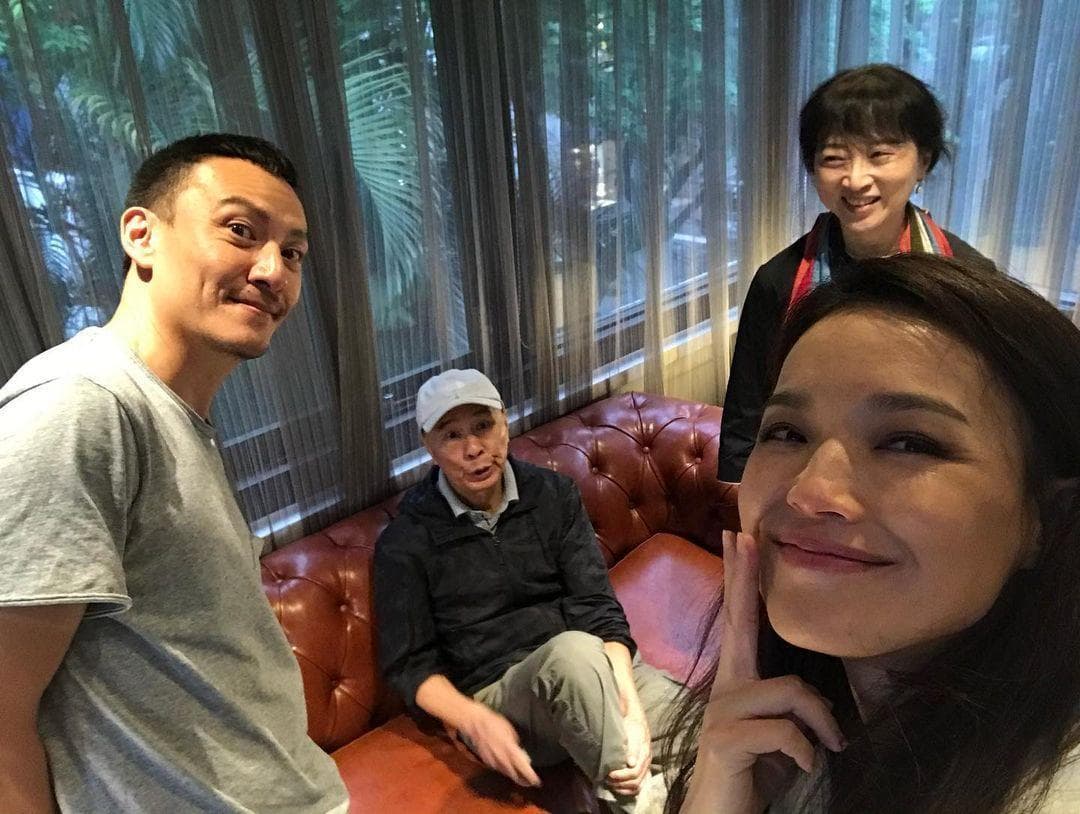雖然僅正式合作3部片,但侯孝賢職業生涯最後3部華語片的女主角都是舒淇,籌備中最後未拍的《舒蘭河上》也原定舒淇主演。(舒淇IG)