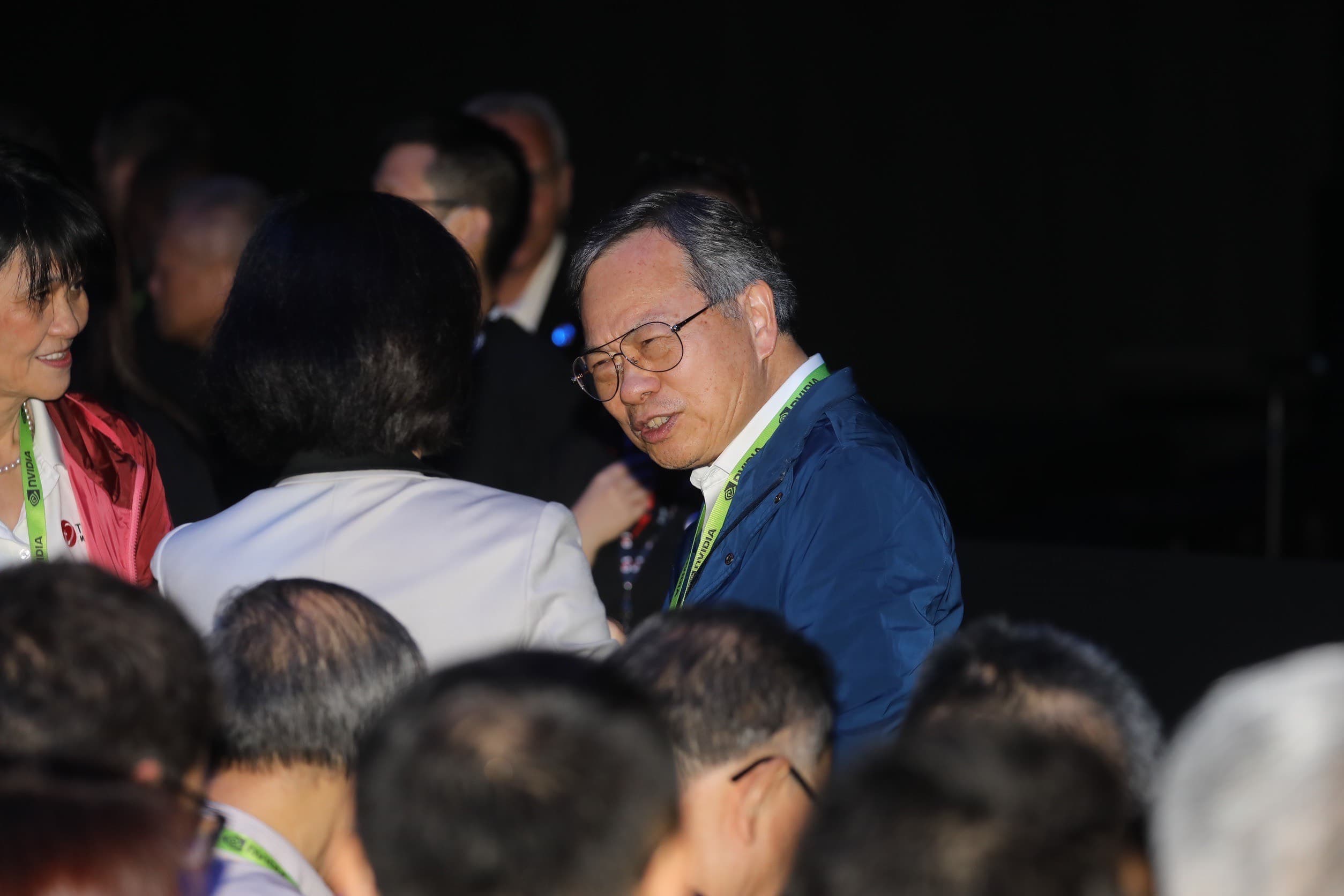 美超微執行長梁見後。