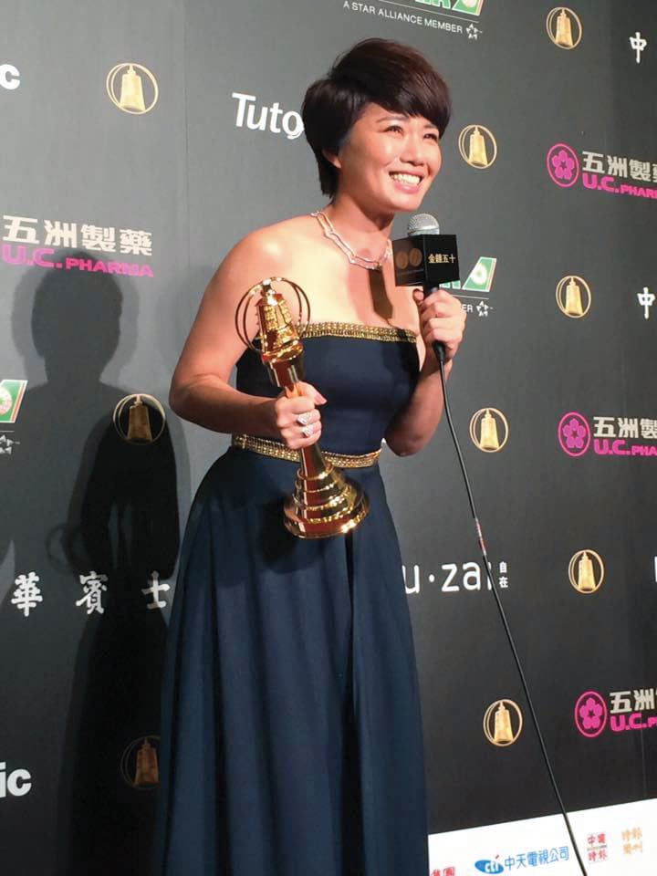 嚴藝文2015年以《天使的收音機》獲金鐘獎，但也因此迷惘，成為她創作《影后》的概念。（嚴藝文提供）
