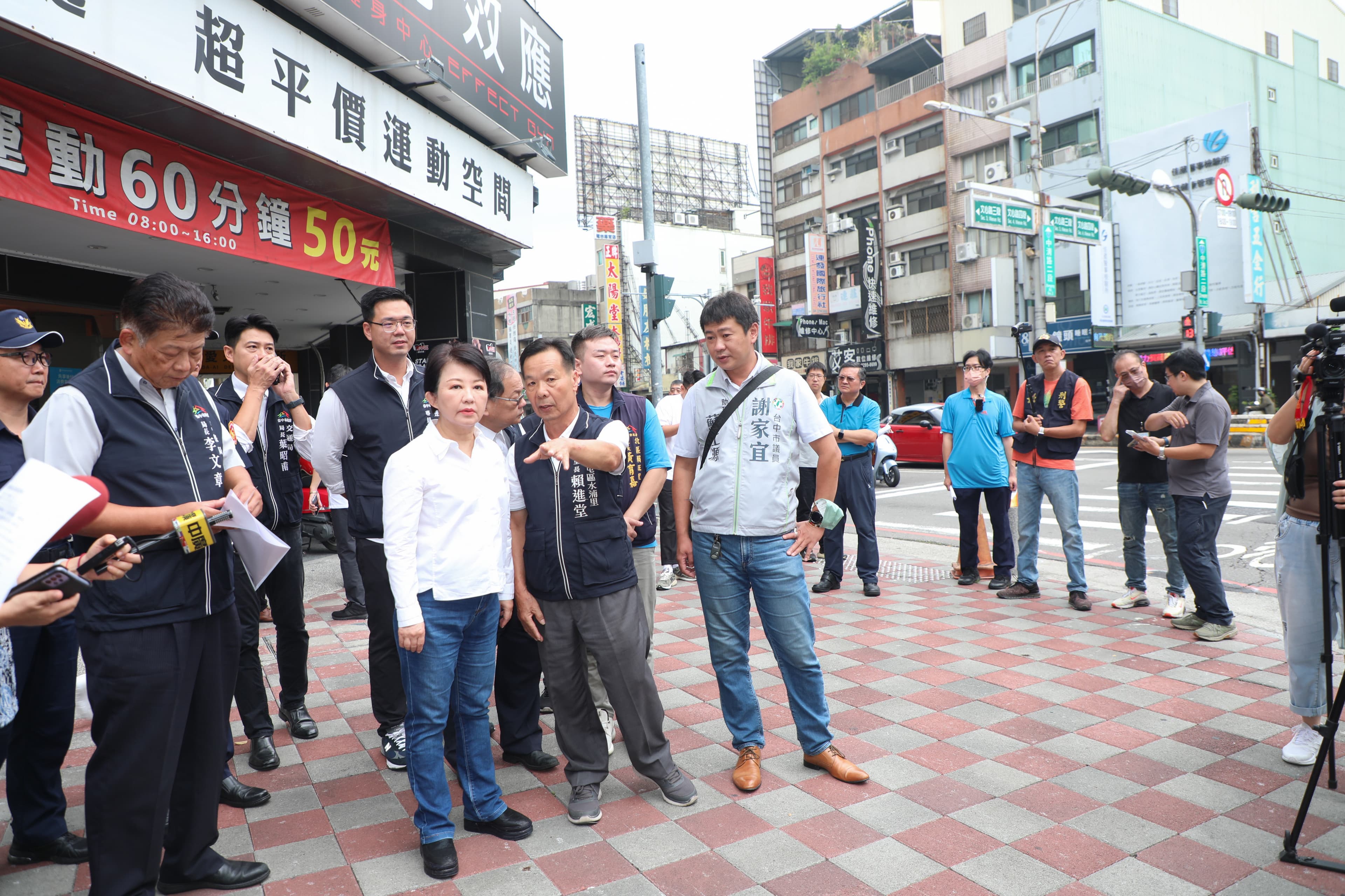 盧秀燕上午視察「公車大執法」專案。(台中市政府提供)