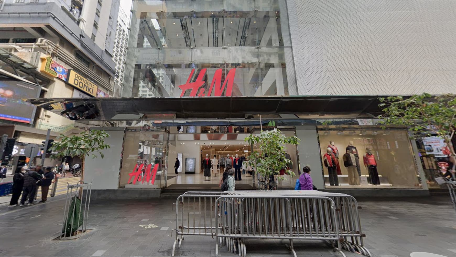 H&M香港銅鑼灣旗艦店已在今年2月熄燈。(翻攝自Google Maps)