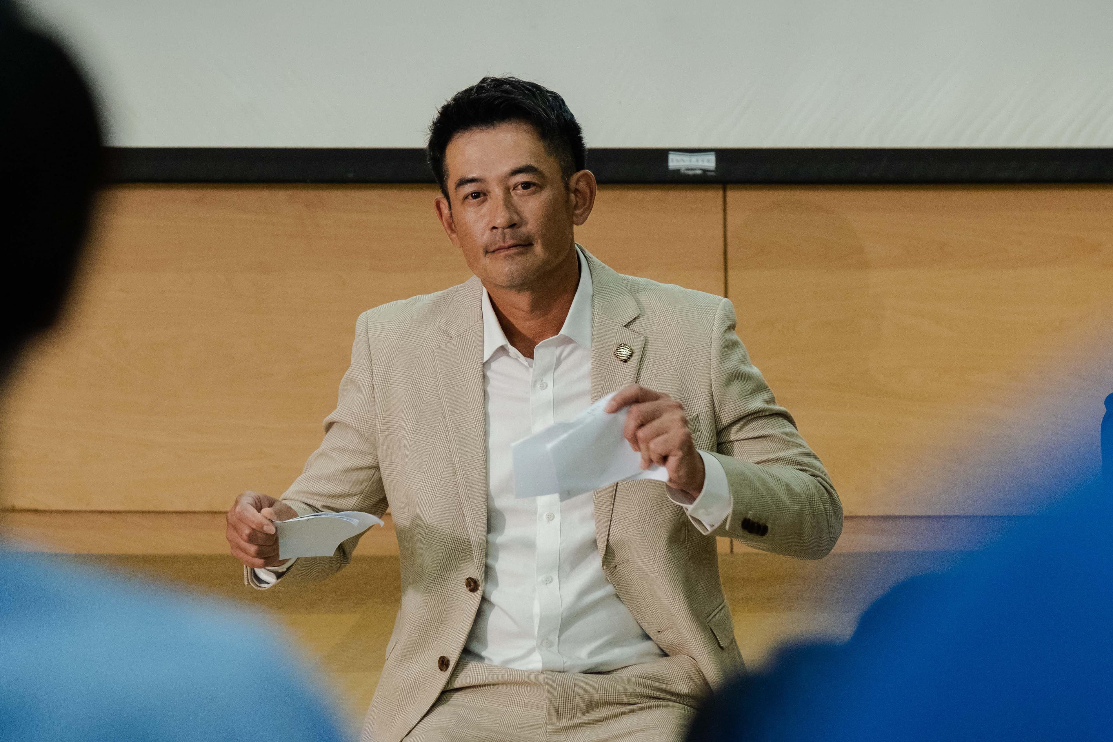 《生命捕手》柯叔元飾演新院長「李至豪」上任後大刀闊斧進行醫院改革。(東森提供)