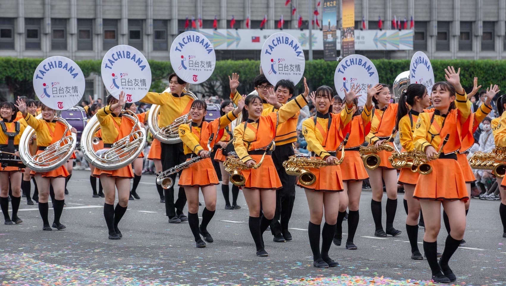 日本京都橘高校去年來台參與國慶大會獲滿堂采,12月將挾近百人熱力,再度襲捲高雄。(文總提供)