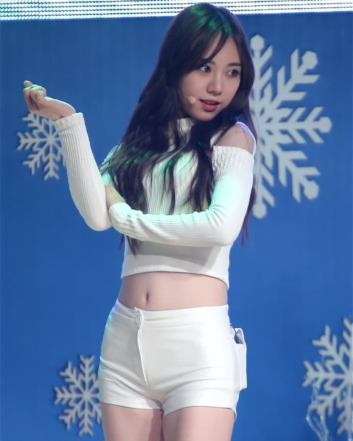 權珉娥不滿自己被說成「拖垮 AOA 的人」。(網路圖片)