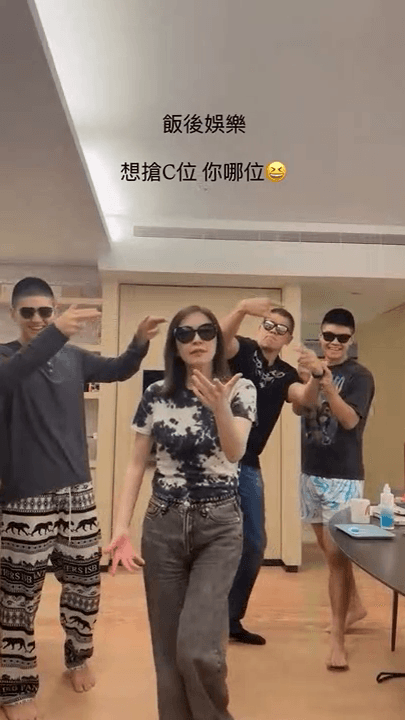蔡依珊一路走到鏡頭前方,成功搶下C位。(翻攝pattytsai13 IG)
