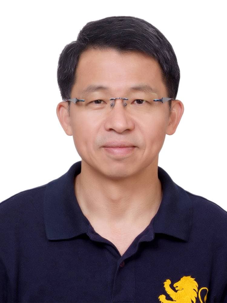 張冀青痛批教育部,該介入不介入,不該管的管一堆,可以不倒的大學,故意弄到倒閉。(讀者提供)