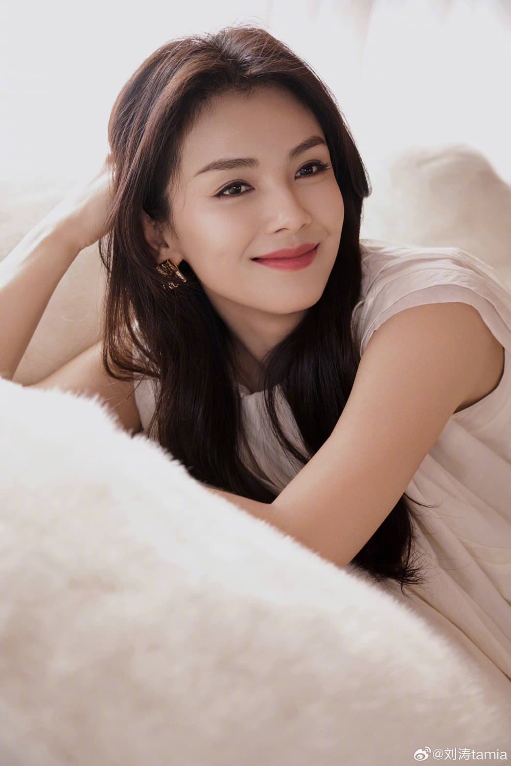 劉濤2008年與富商王珂結婚,婚後不久王珂就驚傳投資破產。(劉濤微博)