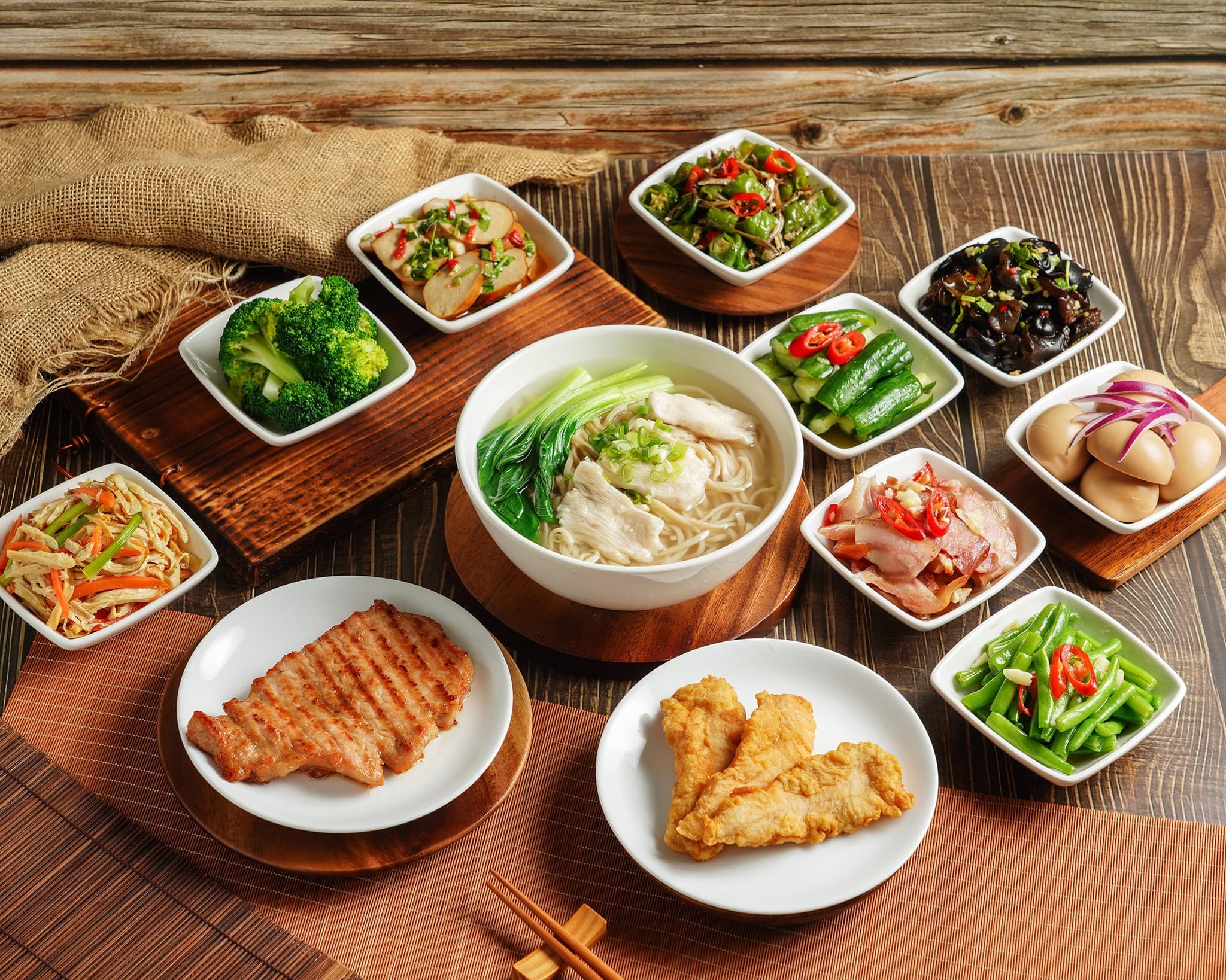 吳詩儀家裡開的雞湯麵店,深受在地人好評。(翻攝文湖21雞湯麵臉書)