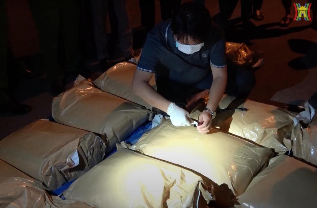 越南警方起出愷他命毒品。(刑事局提供)
