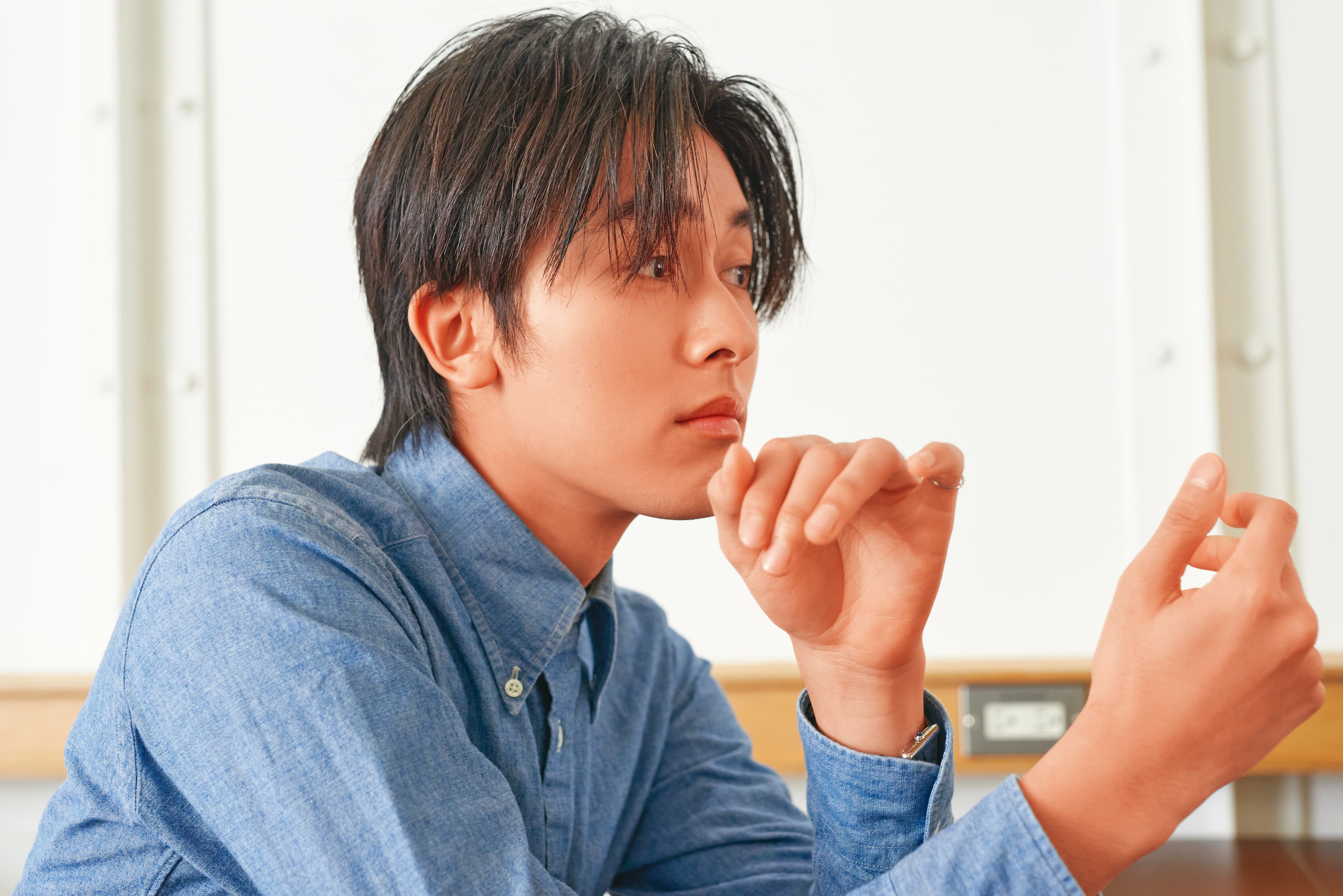 誰也沒想到,學生時期只顧著打球的Gorn,如今已成為跨足海外發展的泰國新生代男星。