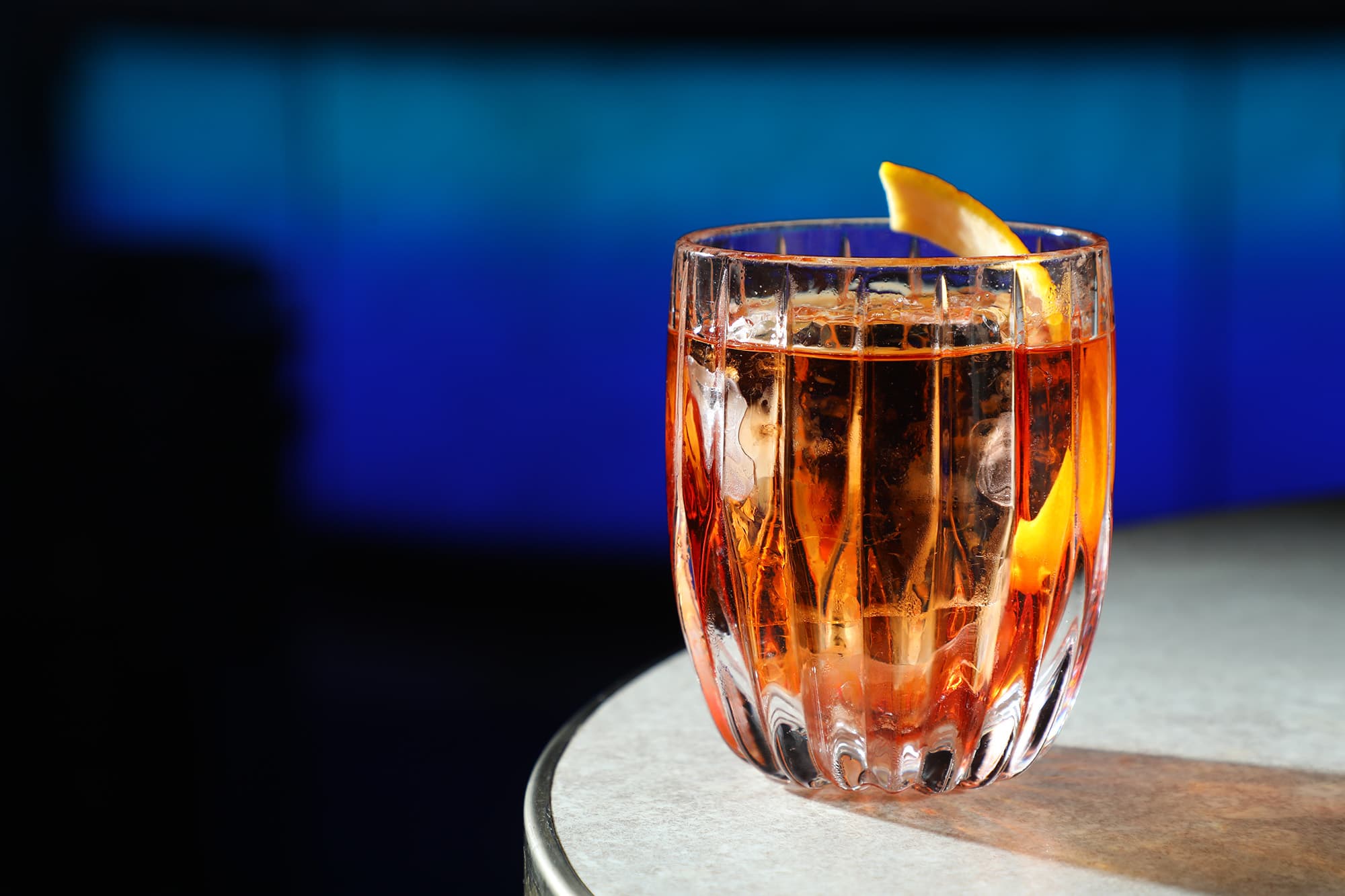若想點硬派調酒,也能點杯「Negroni」試試調酒師手藝。(港幣140元/杯)