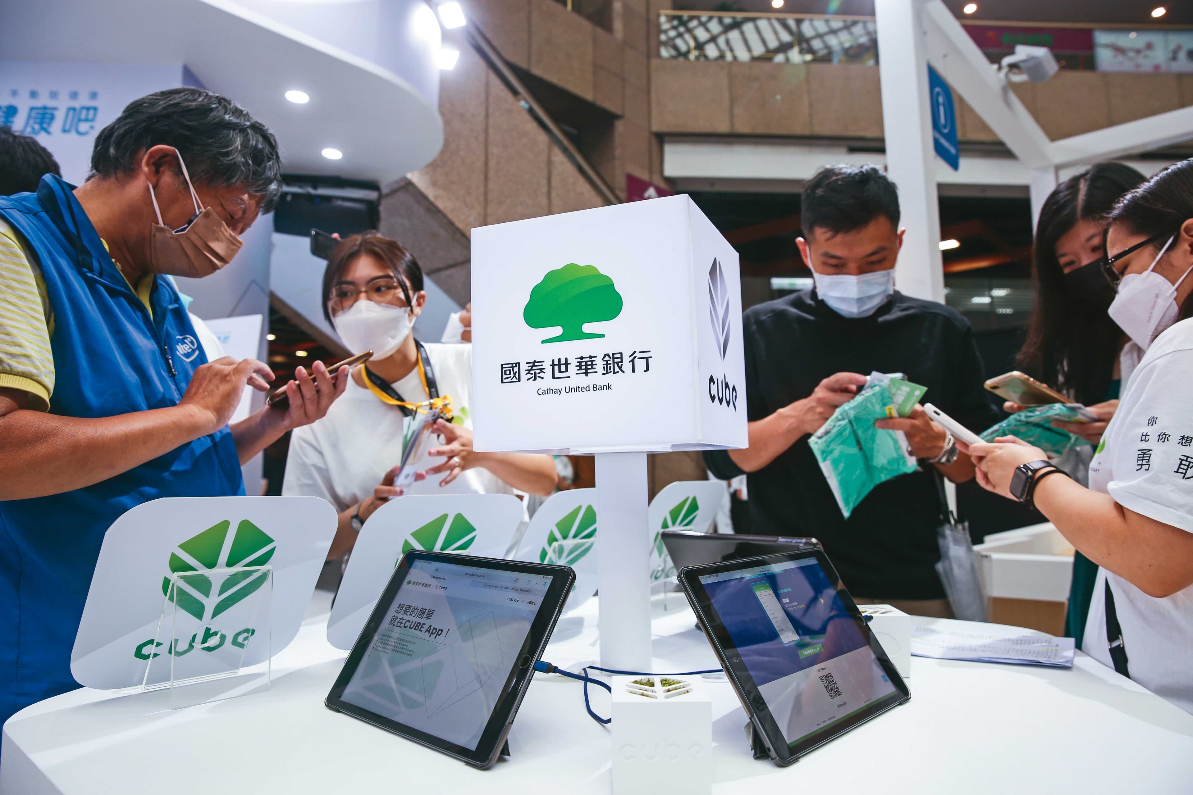 國泰世華銀行是國內發卡規模前段班,主打的CUBE卡為國內單一發卡量最大的信用卡。