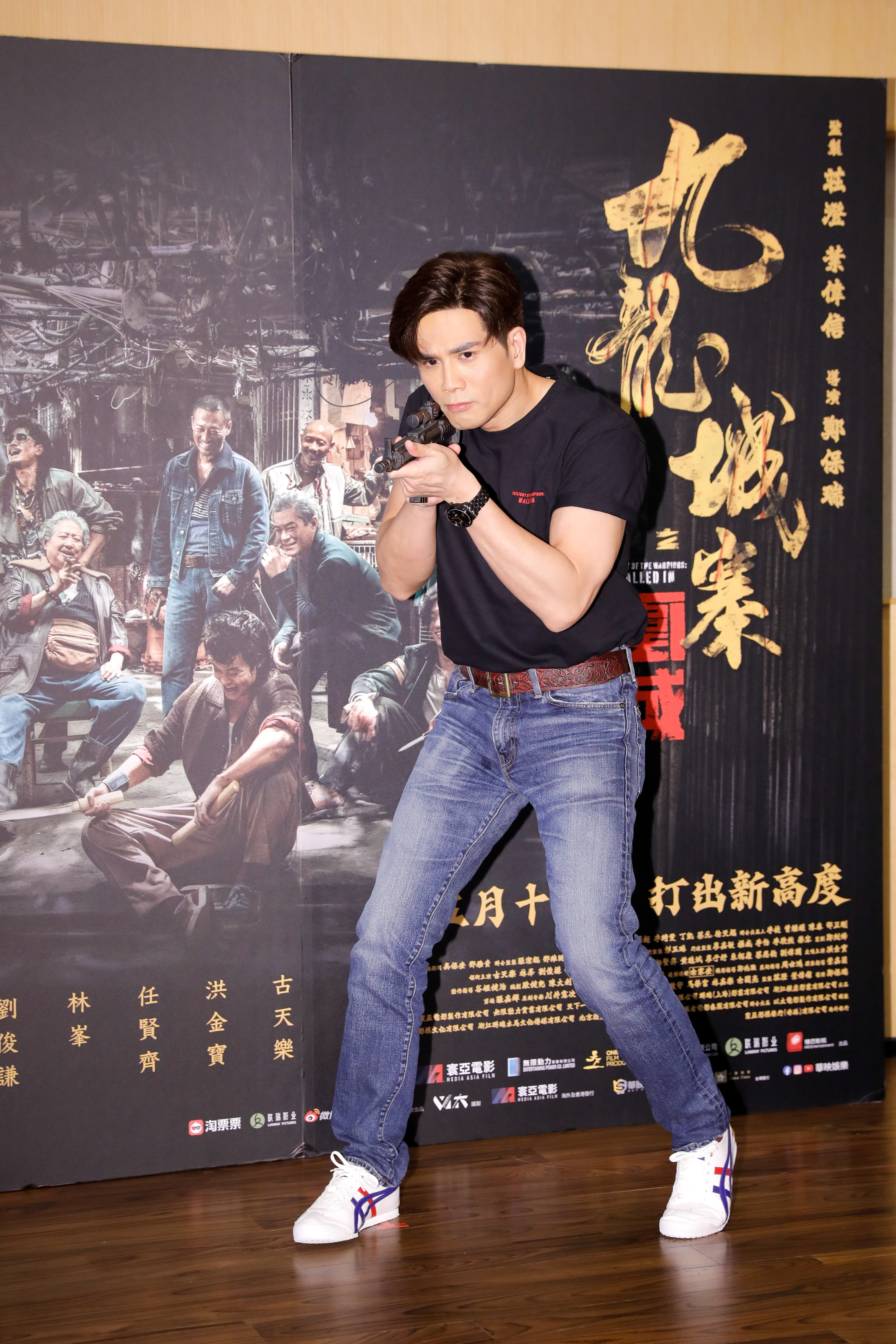 因為「王九」角色突出,伍允龍的演繹又超級搶眼,如今伍允龍多了不少粉絲,國民度大開。