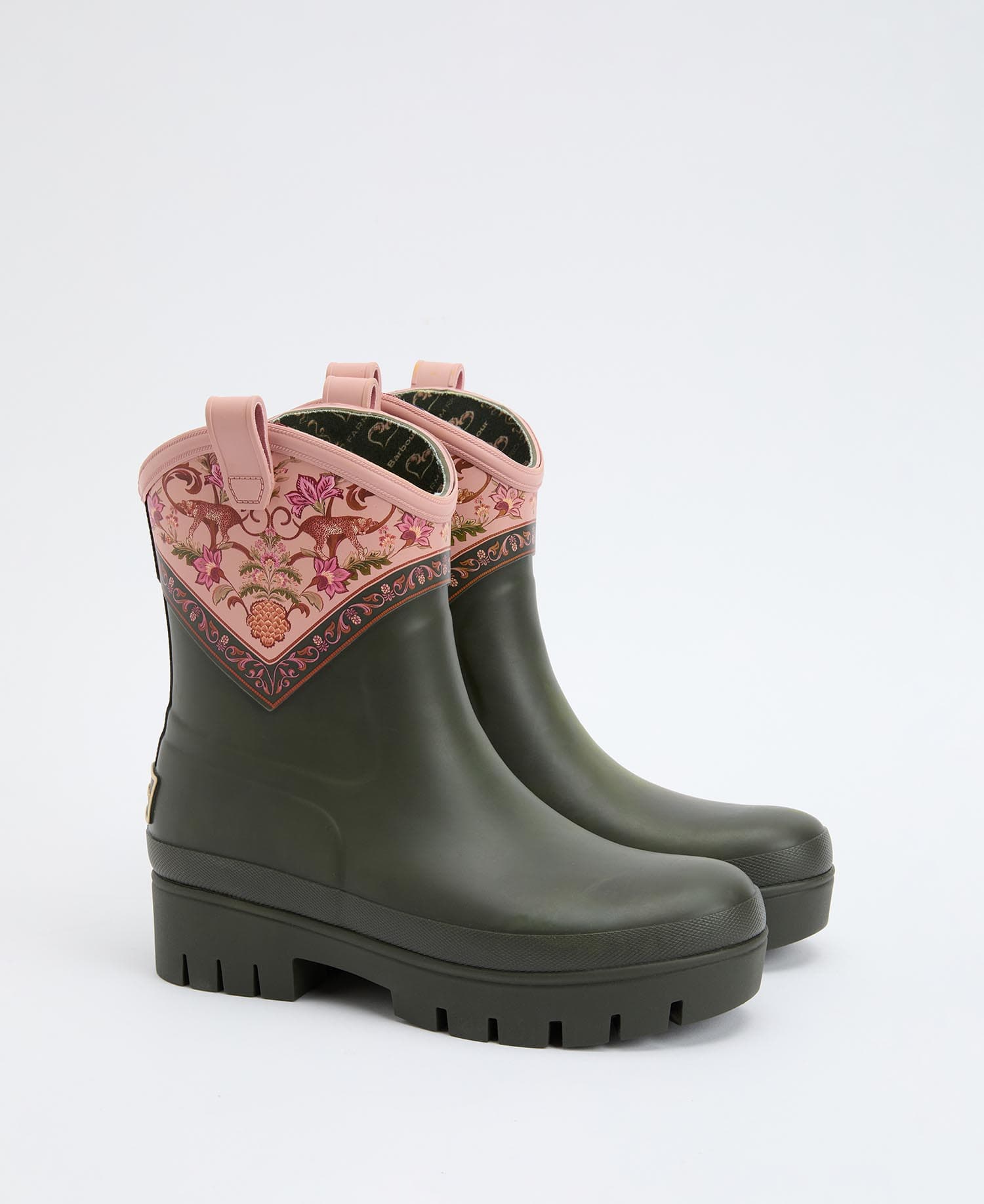 Barbour x FARM Rio威靈頓短筒雨靴。NT$7,000(台灣八木通商提供)
