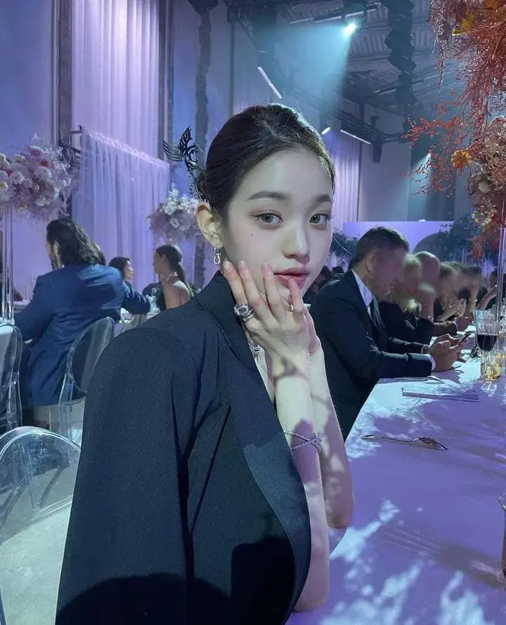 張員瑛曾因髮簪慘遭小粉紅炎上。（翻攝IG@for_everyoung10）