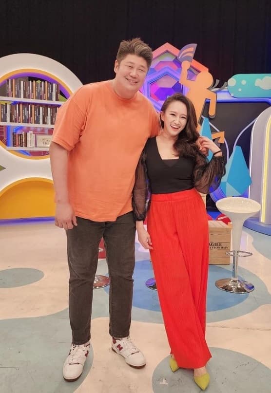 哈孝遠坦言出國搭機靠老婆瑄瑄空姐關係買員工優待票。(翻攝自哈孝遠IG)
