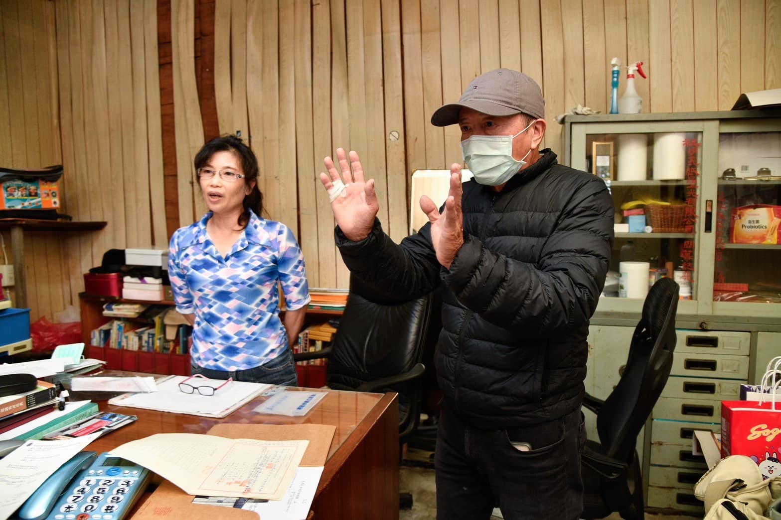 吳兆賢夫婦拒搬,要求還地於國家。