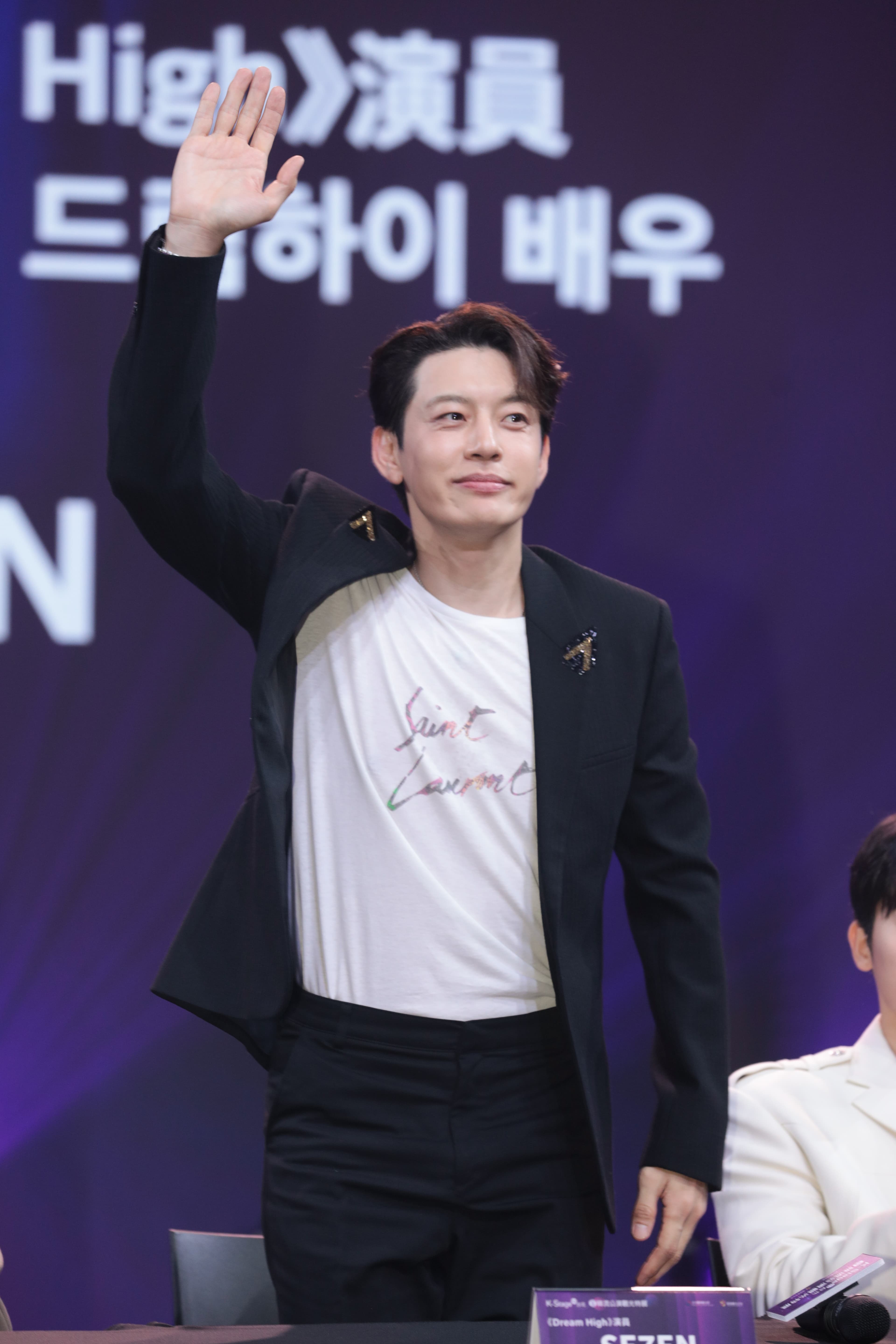 SE7EN愛上台灣火鍋,還會講「鴛鴦鍋」。
